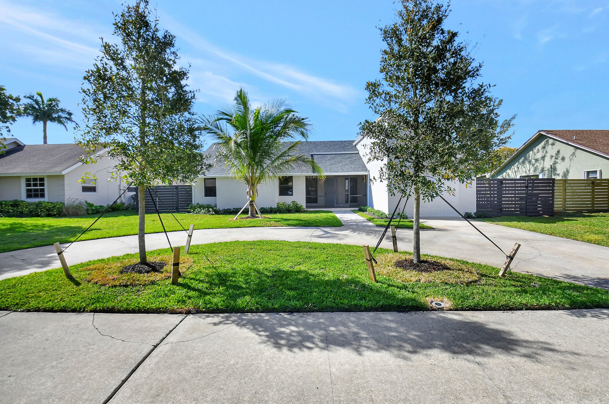 1342 Fulmar Dr, Delray Beach, FL 33444-1014