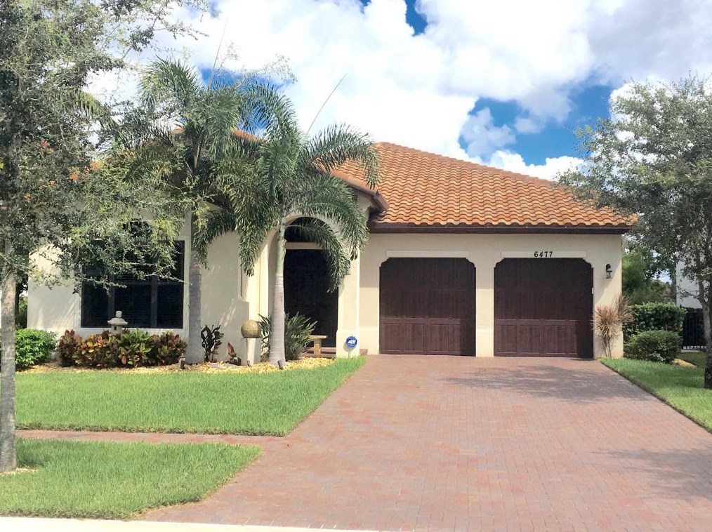 6477 Vireo Ct, Lake Worth, FL 33463