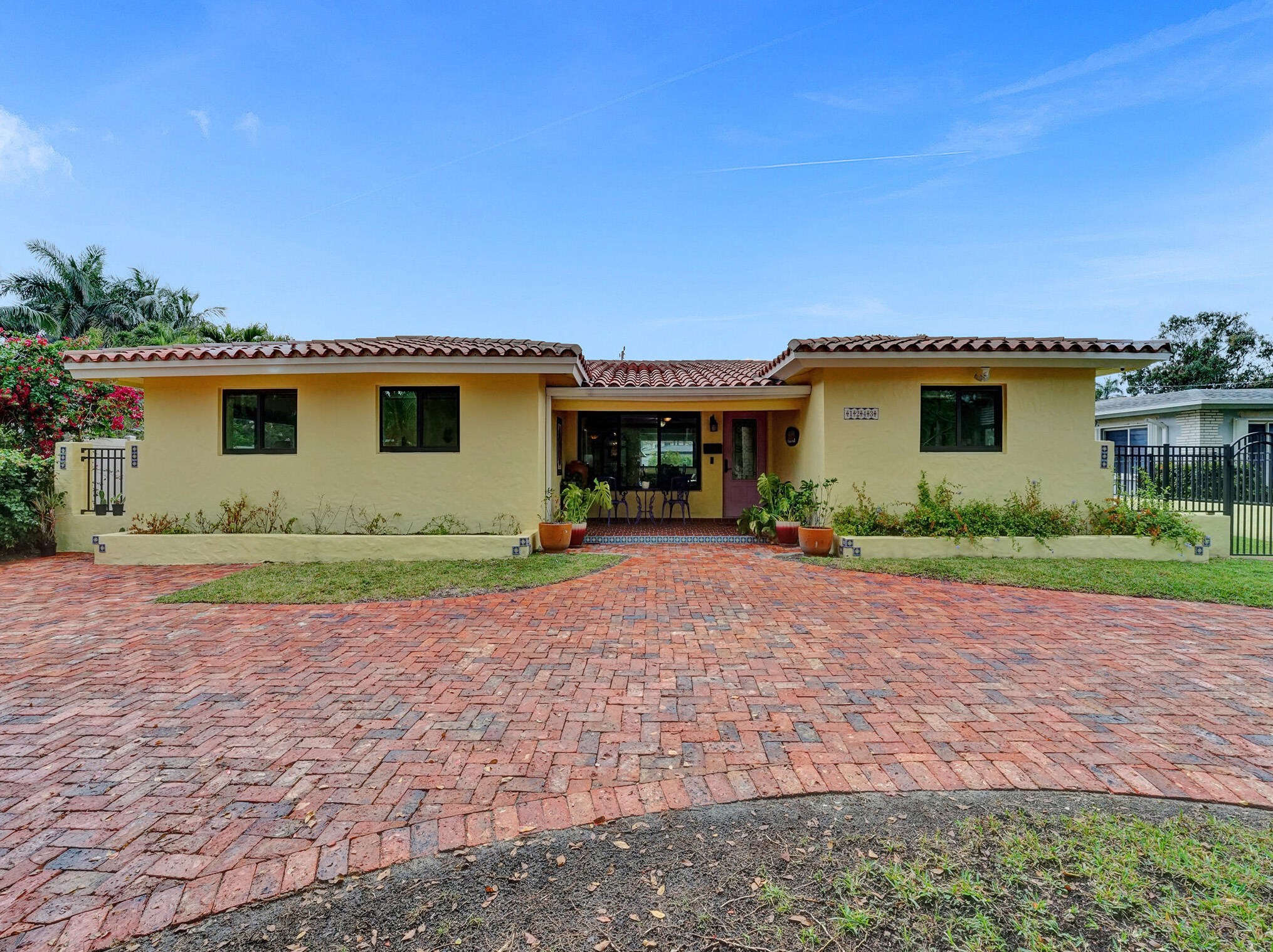 1243 Buchanan St, Hollywood, FL 33019-1020