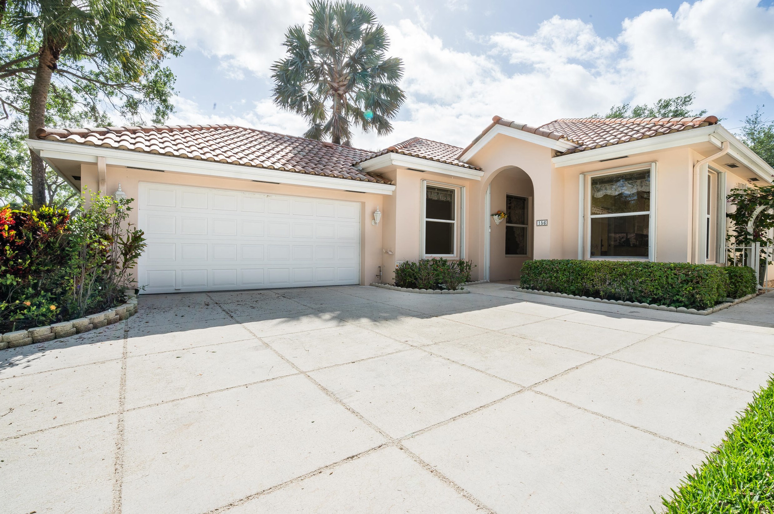 156 Hampton Cir, Jupiter, FL 33458-8122