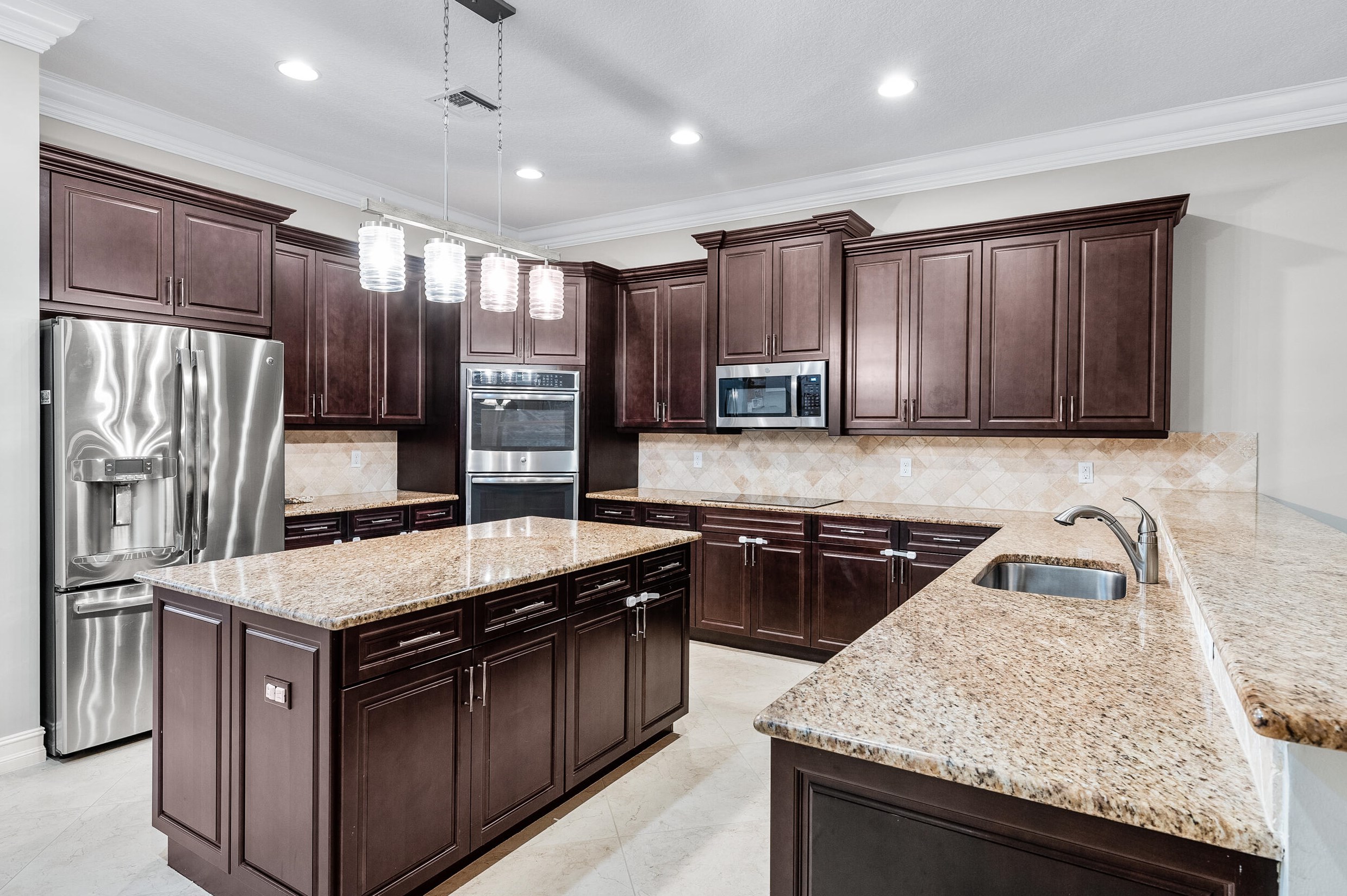 7906 Arbor Crst Way, West Palm Beach FL  33412-2467 exterior