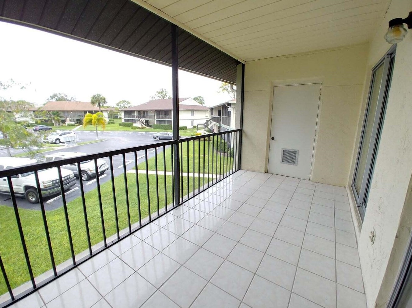 6258 Chasewood Dr, Jupiter FL 33458-5804 exterior