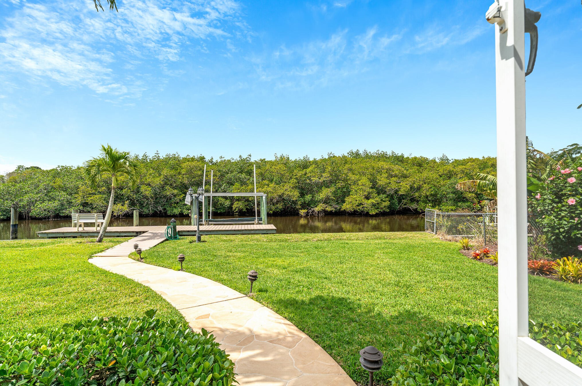 522 Pne Tree Ln, Palm City FL  34990-1420 exterior