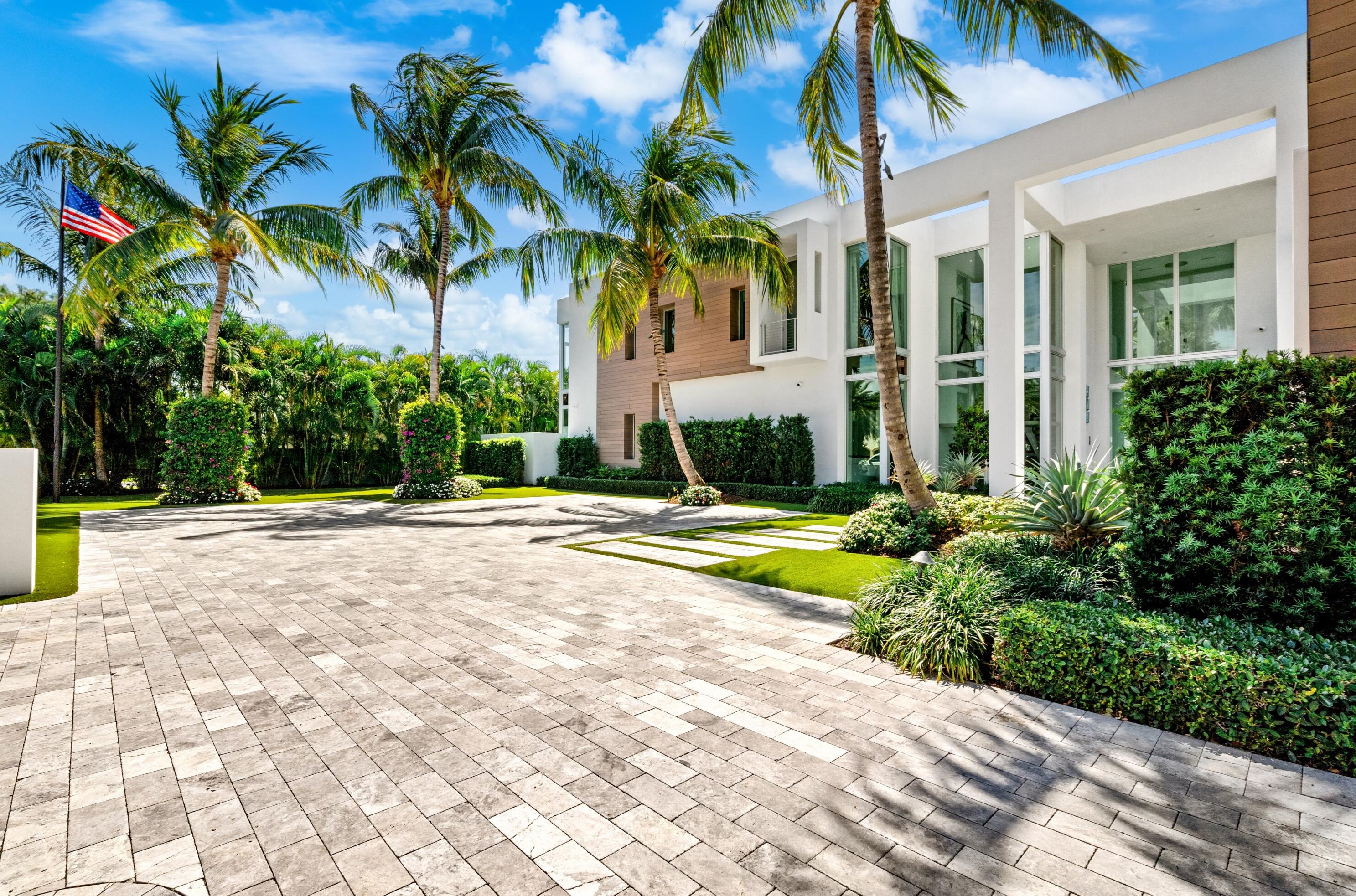 1241 Cocoanut Rd, Boca Raton, FL 33432-7709