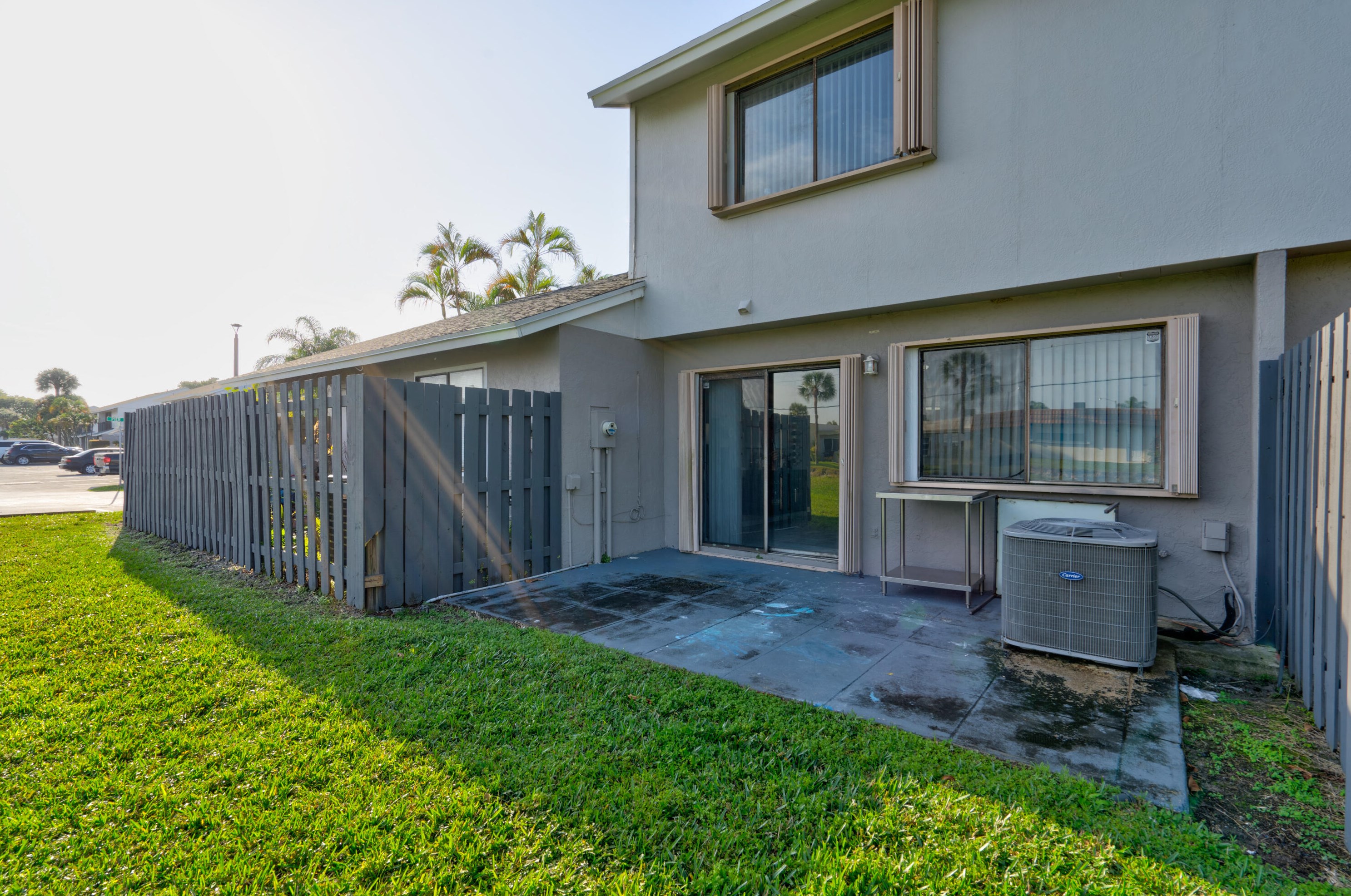 4702 Pier Dr, Lake Worth FL  33463-2640 exterior