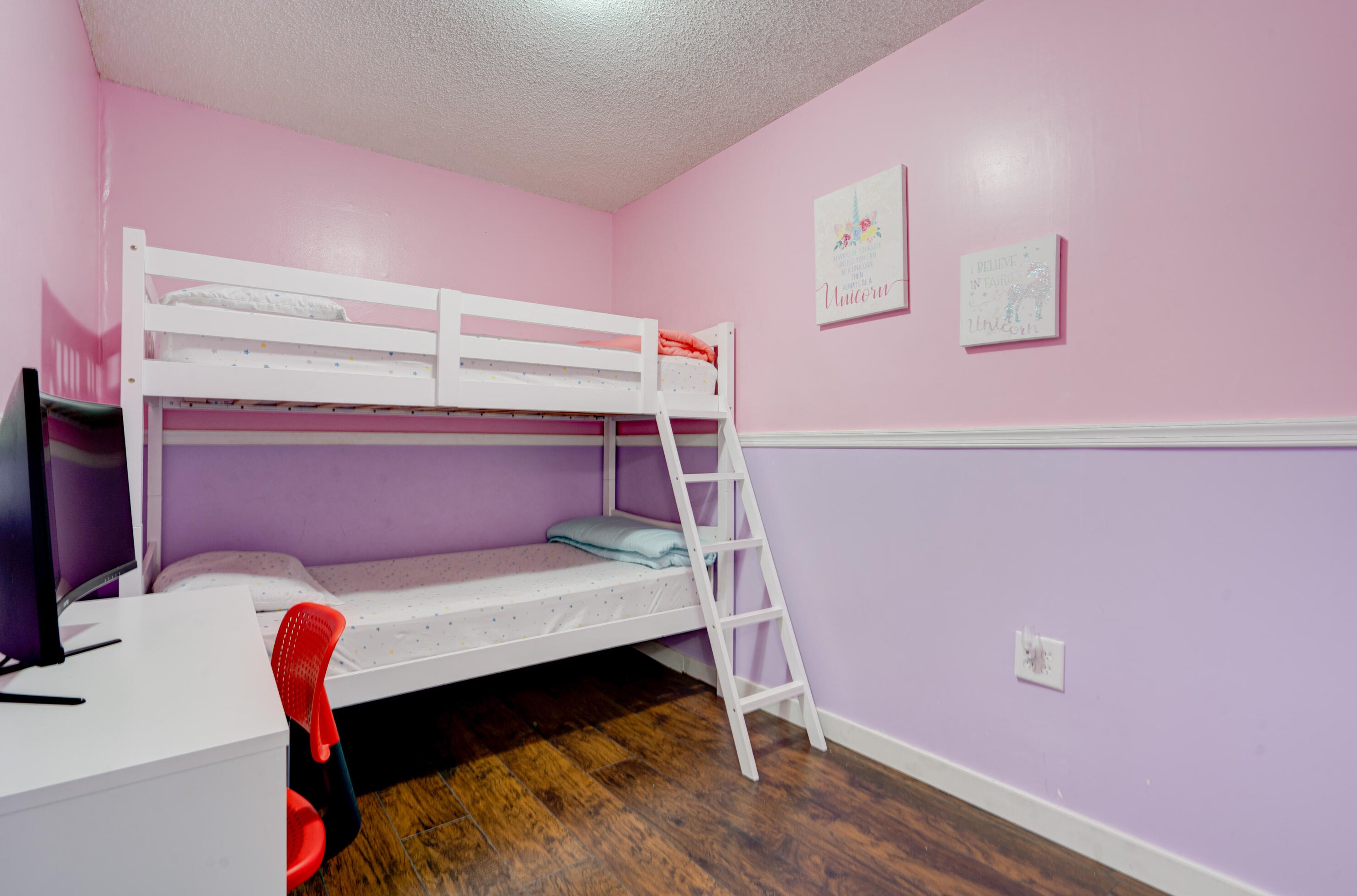 4702 Pier Dr, Lake Worth FL  33463-2640 exterior