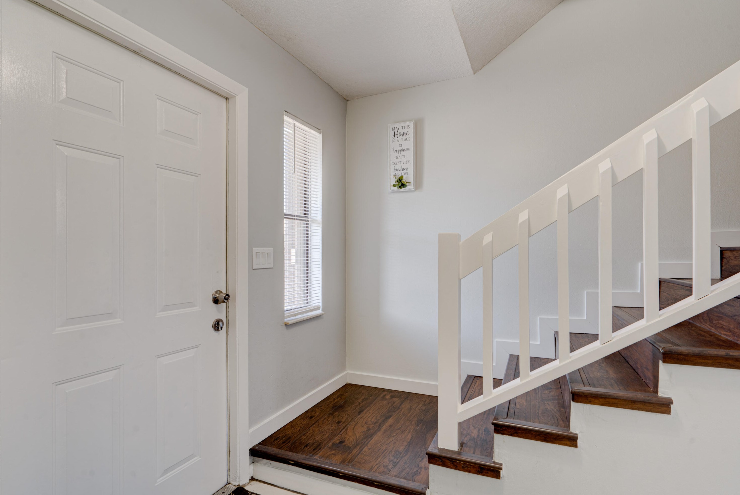 4702 Pier Dr, Lake Worth FL  33463-2640 exterior