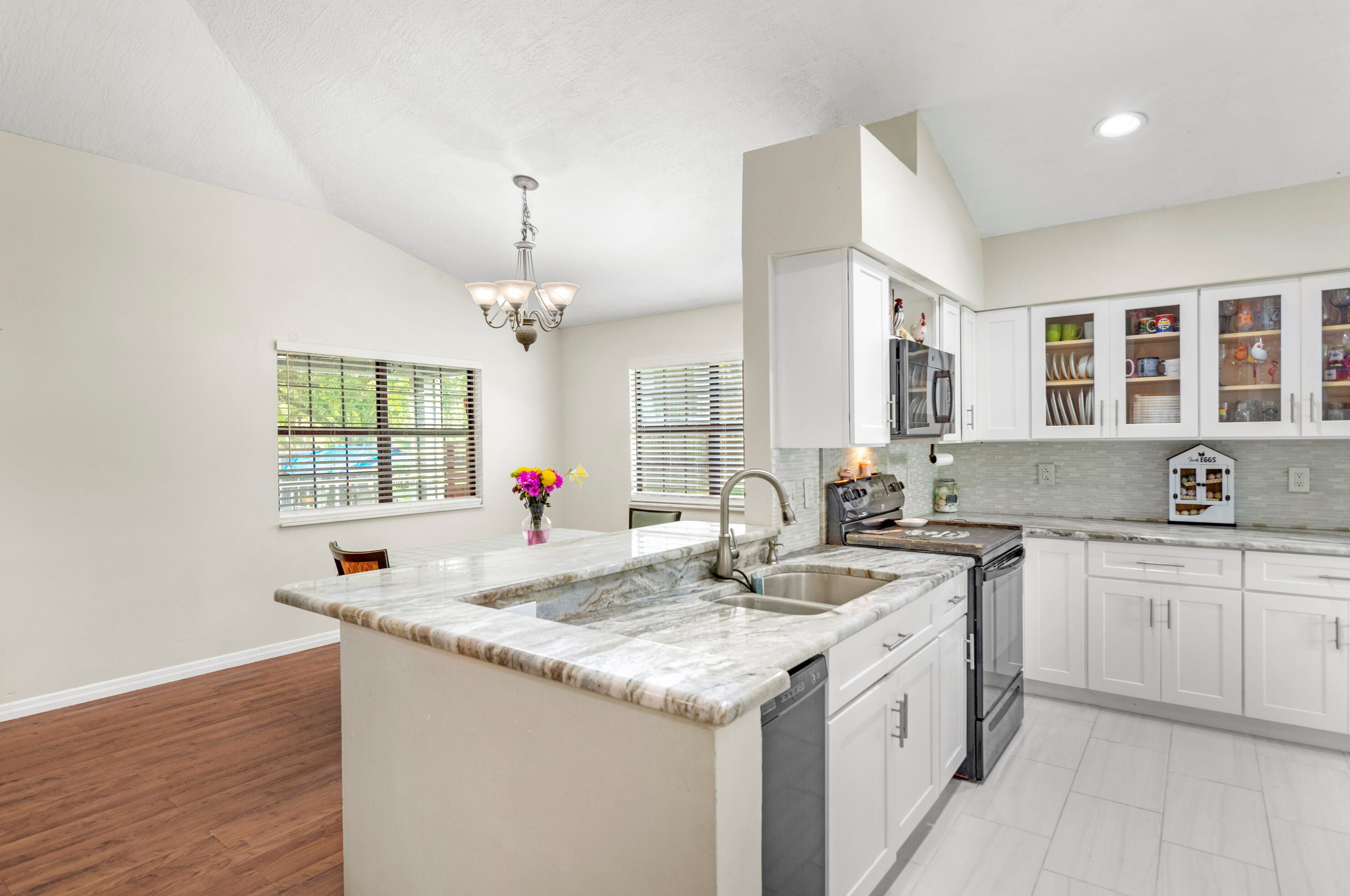 8325 94th Ct, Vero Beach FL  32967-3818 exterior