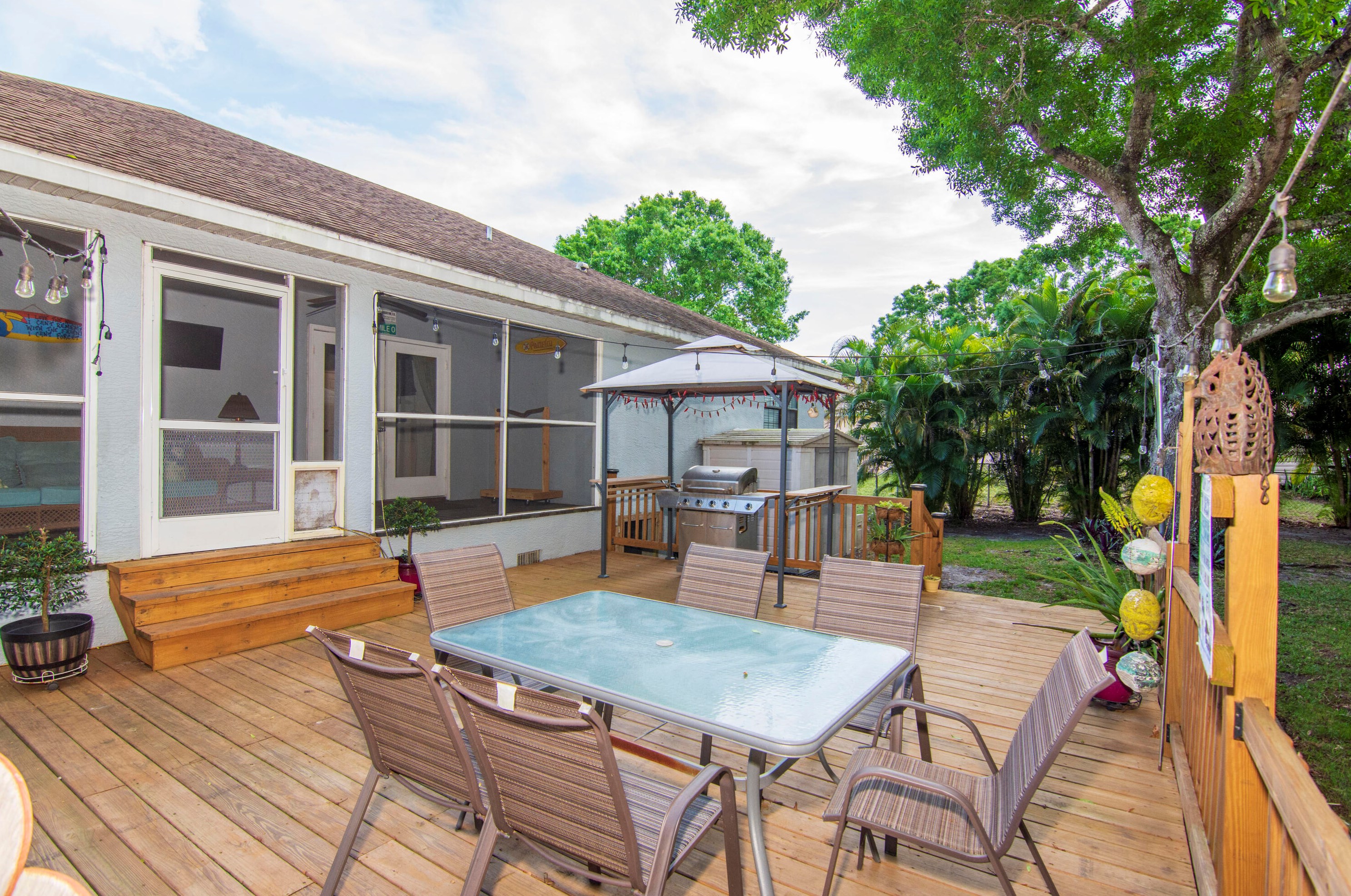 8325 94th Ct, Vero Beach FL  32967-3818 exterior