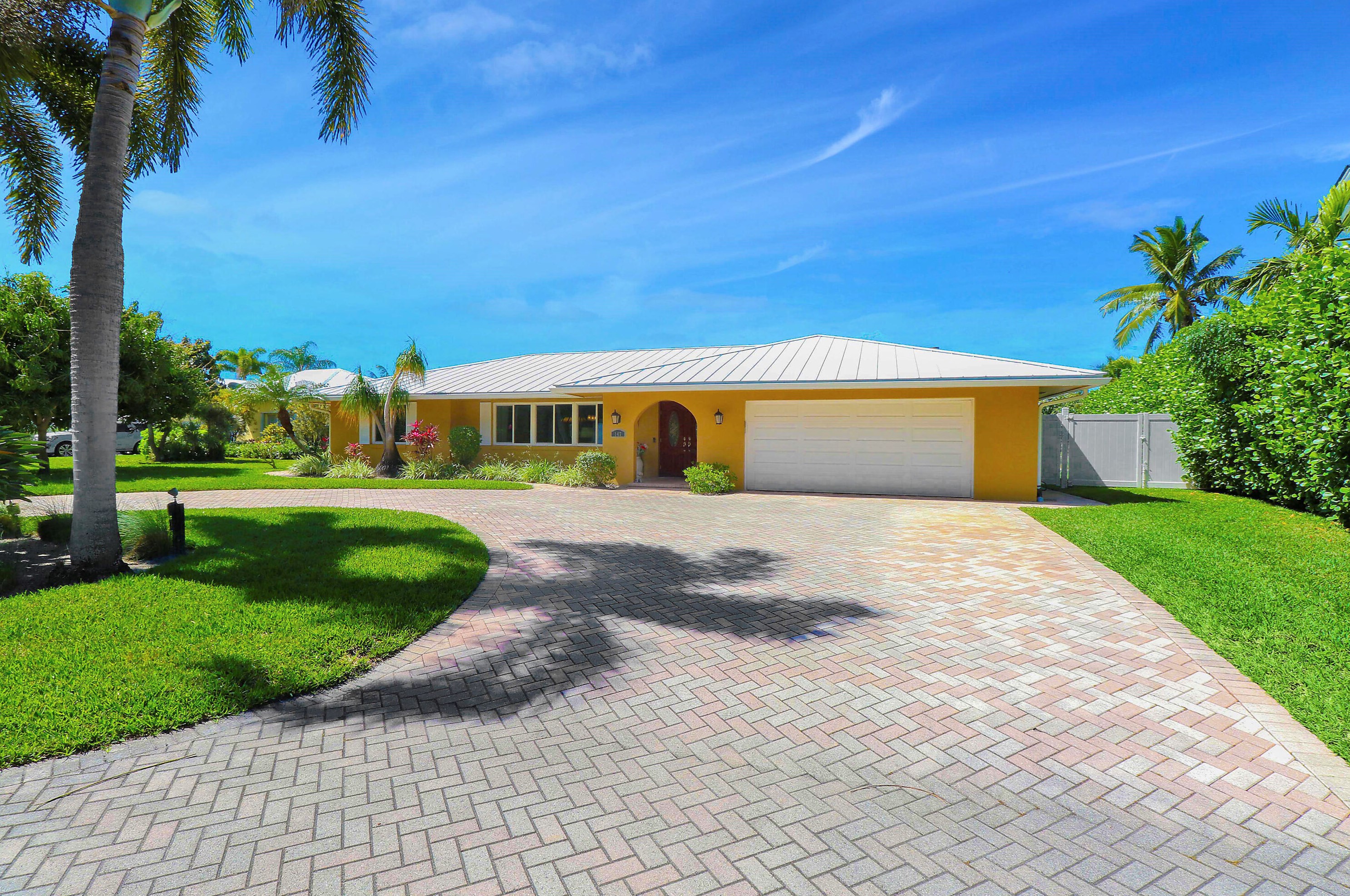 147 Gulfstream Dr, Jupiter, FL 33469-2084