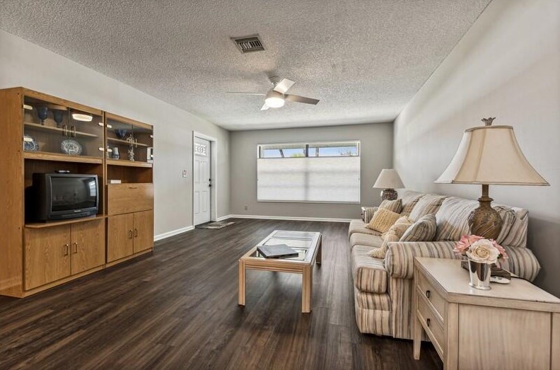 9855 Tabebuia Tree Dr #a, Boynton Beach, FL 33436