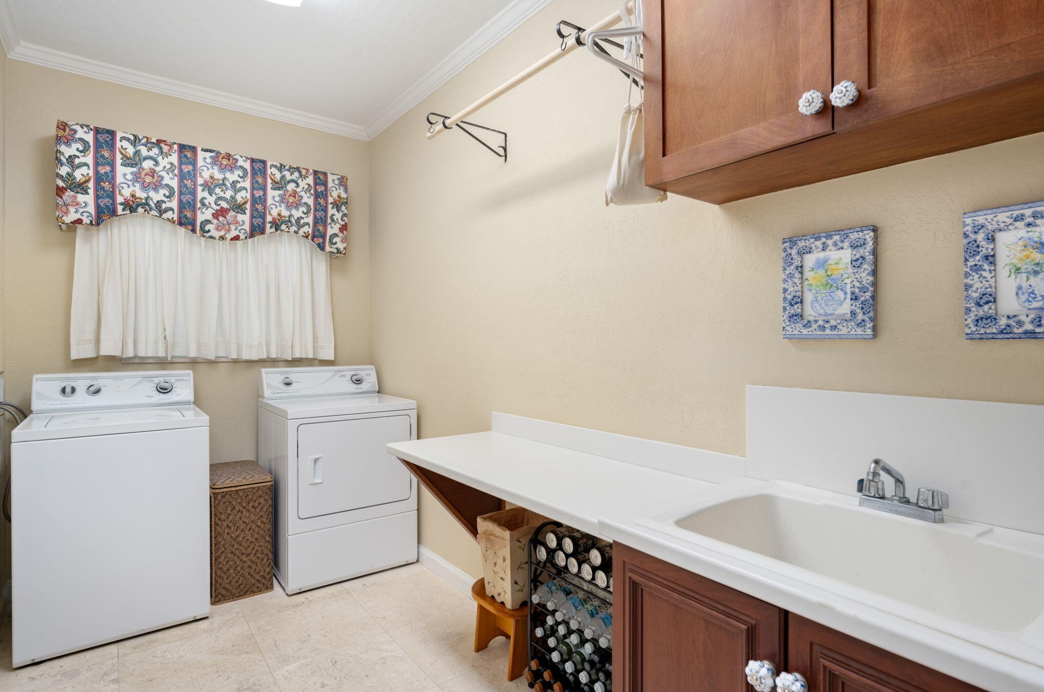 137 38th Ct, Vero Beach FL  32968-2452 exterior