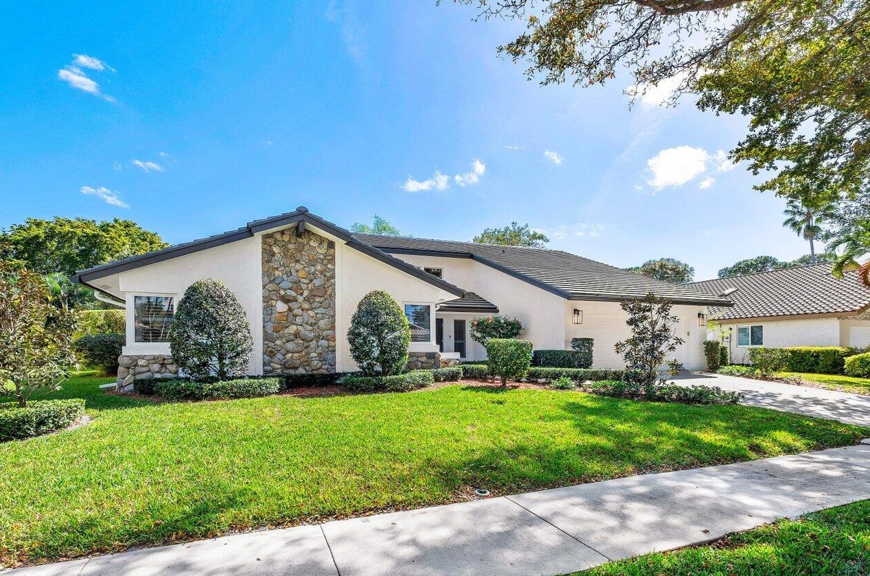 2360 38th St, Boca Raton, FL 33431-5439