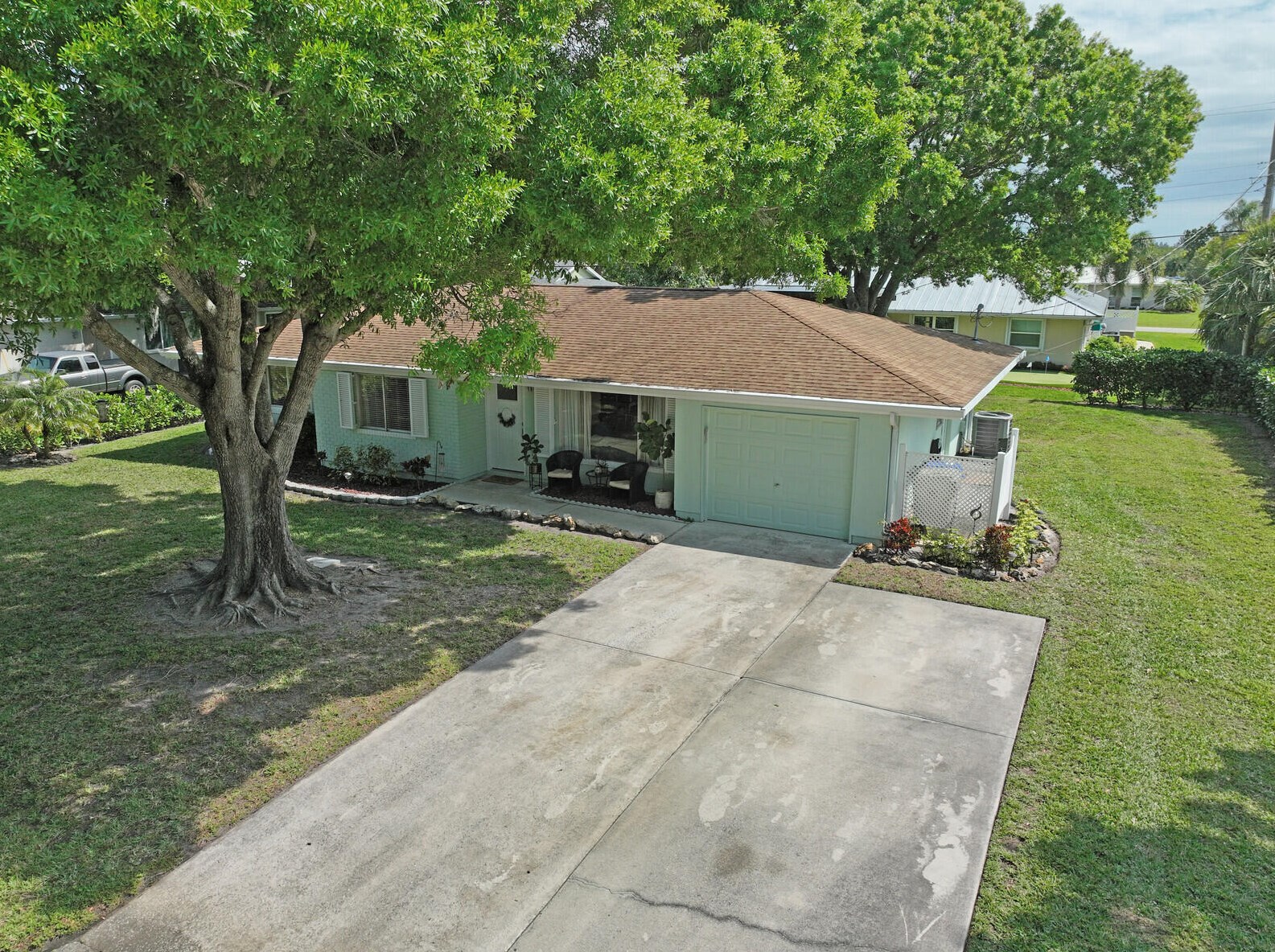 1964 5th Ave, Vero Beach, FL 32962-7303