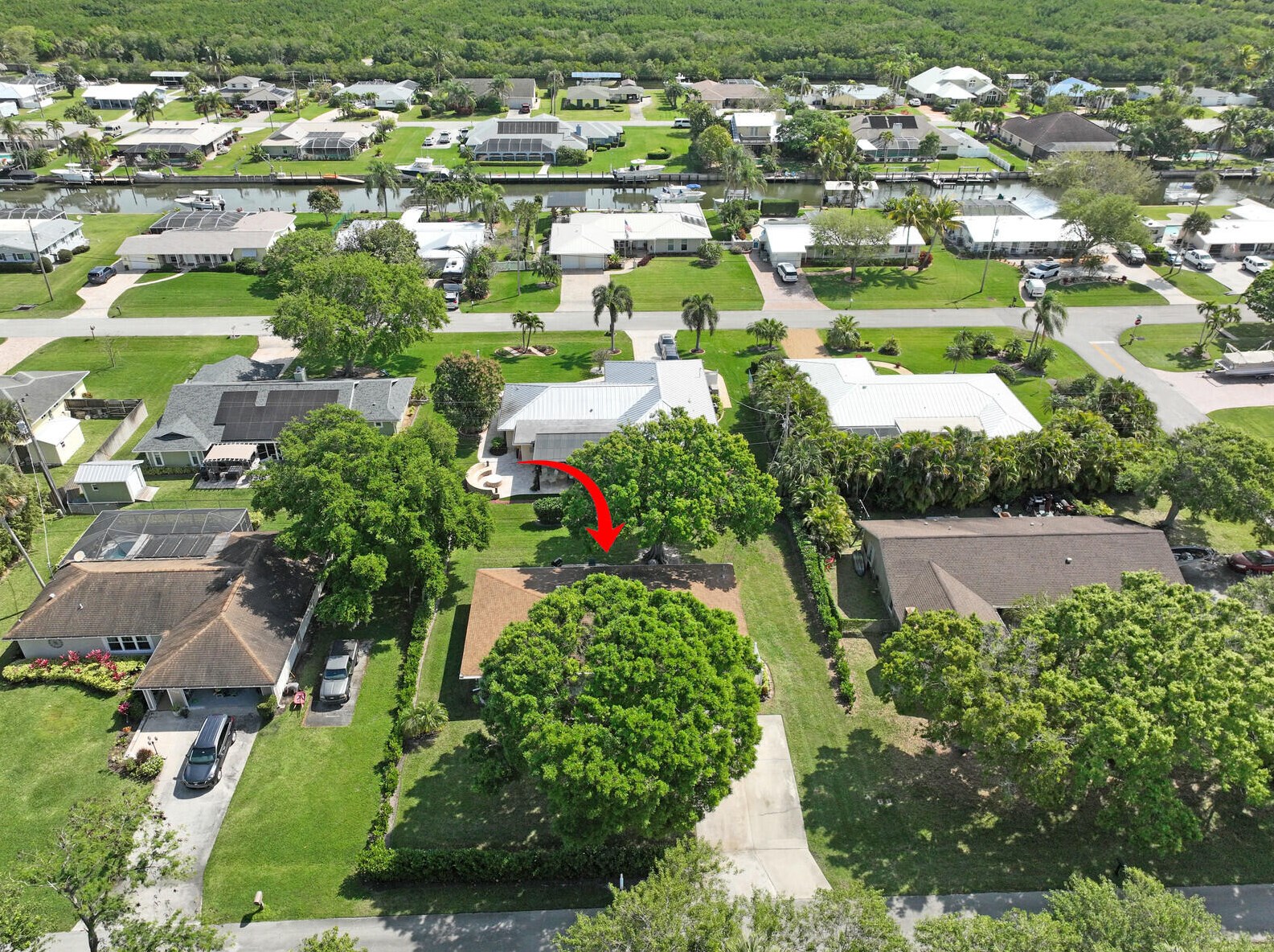1964 5th Ave, Vero Beach FL  32962-7303 exterior