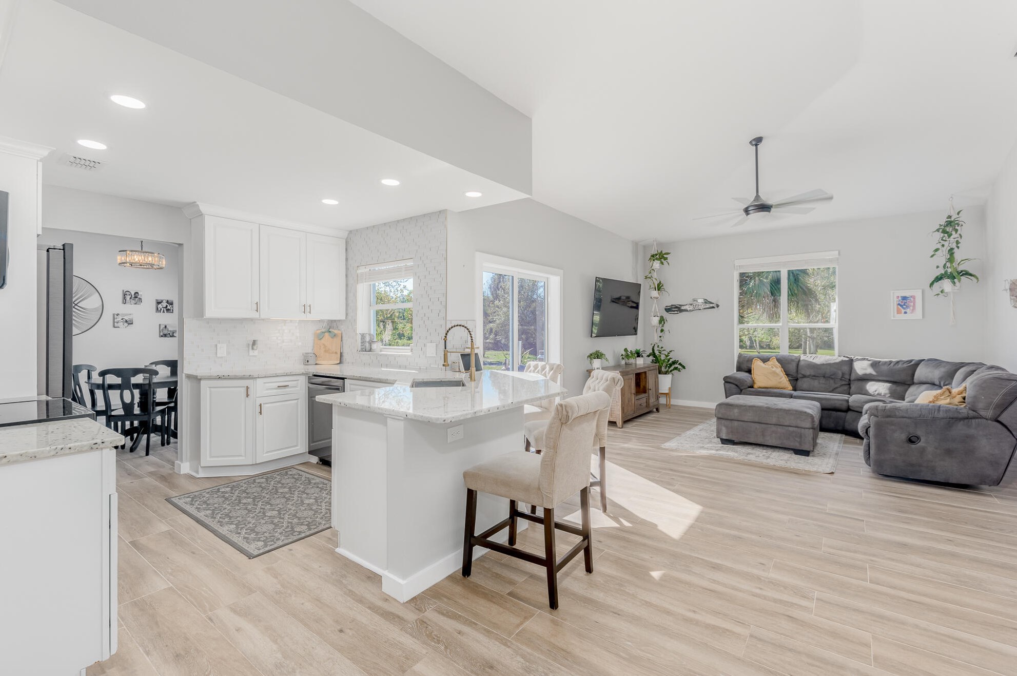 6104 Sw Woodham St, Palm City, FL 34990