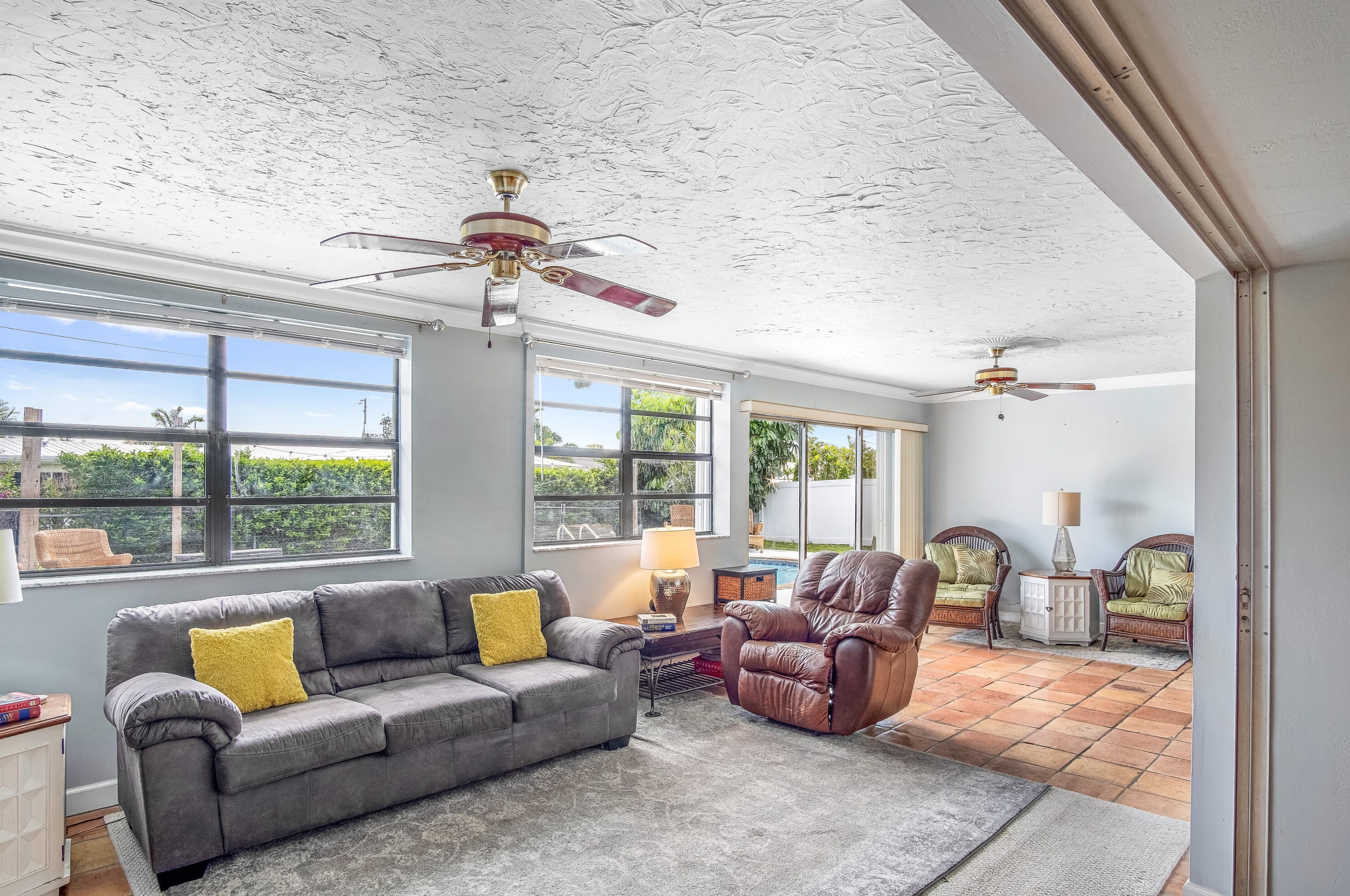 812 Chapel Hl Blvd, Boynton Beach FL 33435-8112 exterior