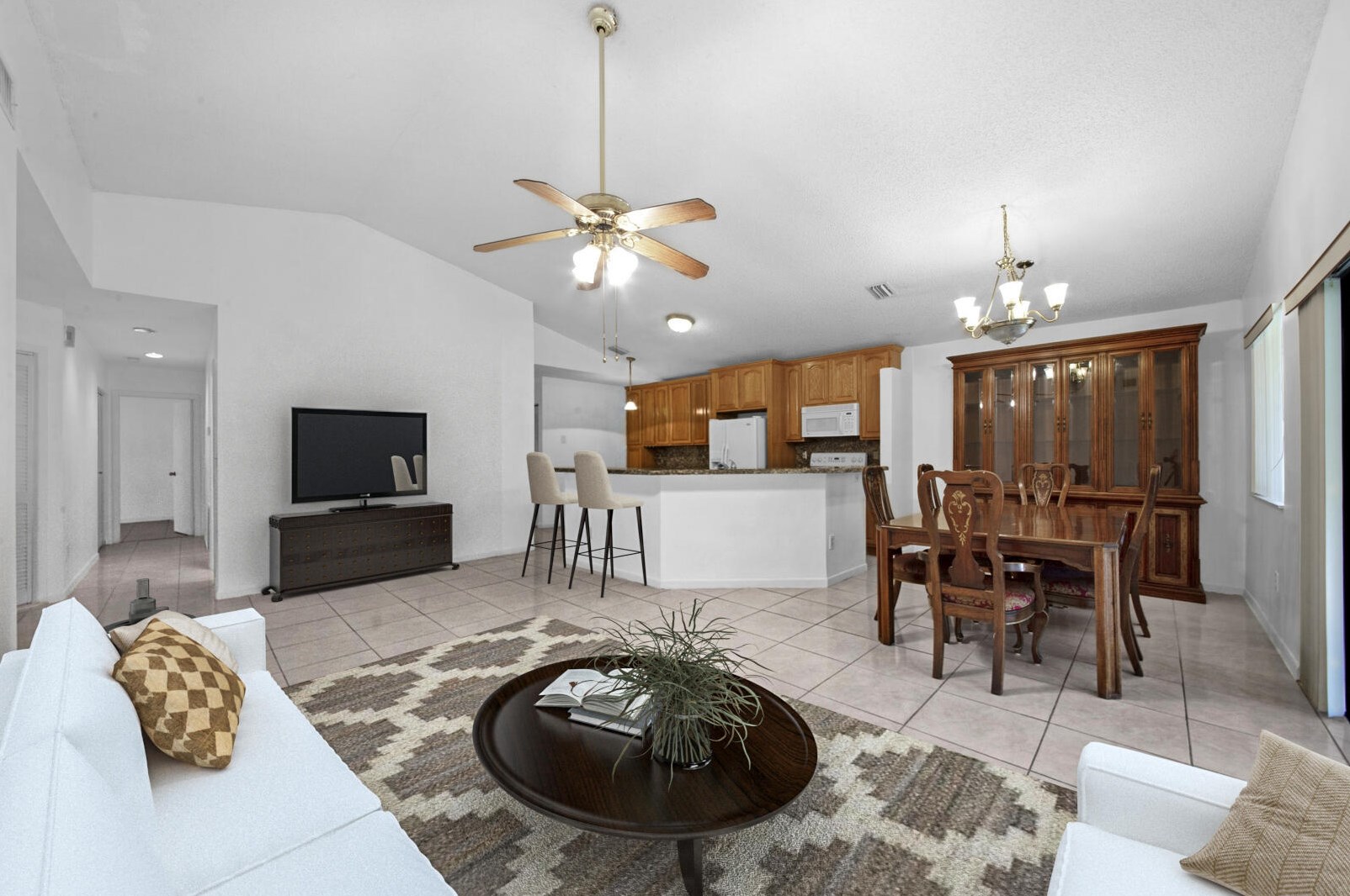 25 Hawthorne Ln, Boynton Beach, FL 33426-7621