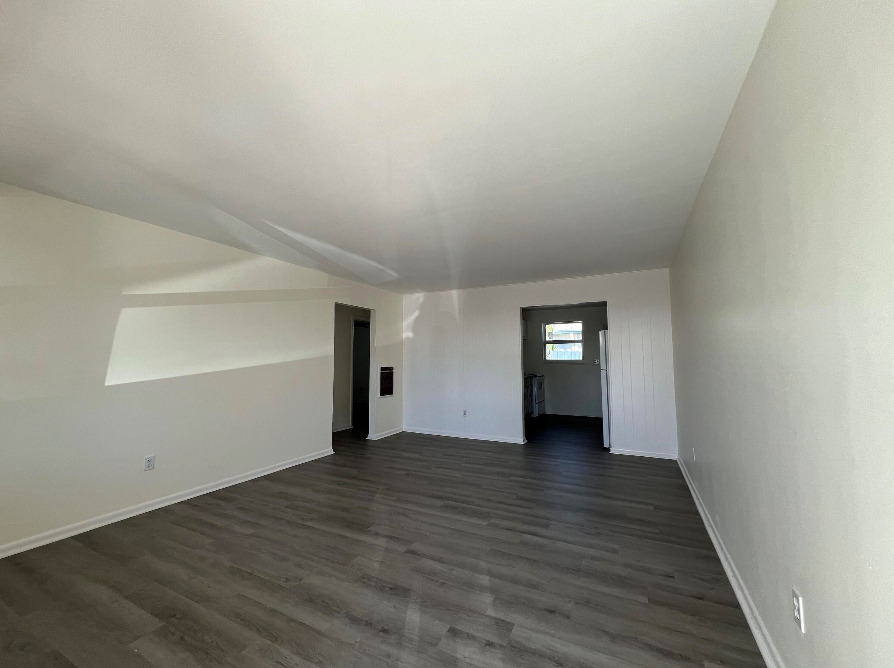 1847 Dillone Ln, West Palm Beach, FL 33408