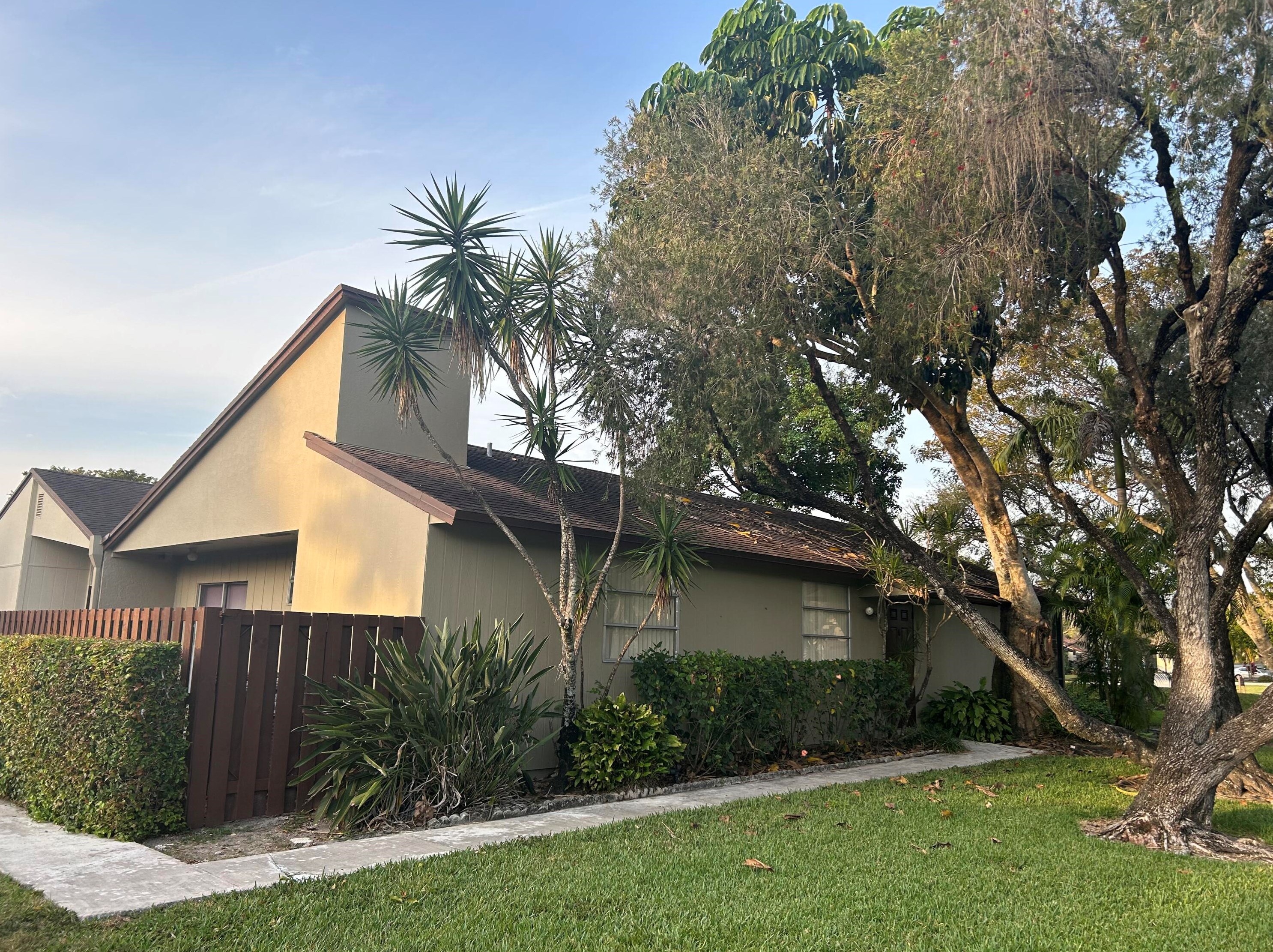 11548 Timbers Way, Boca Raton, FL 33428