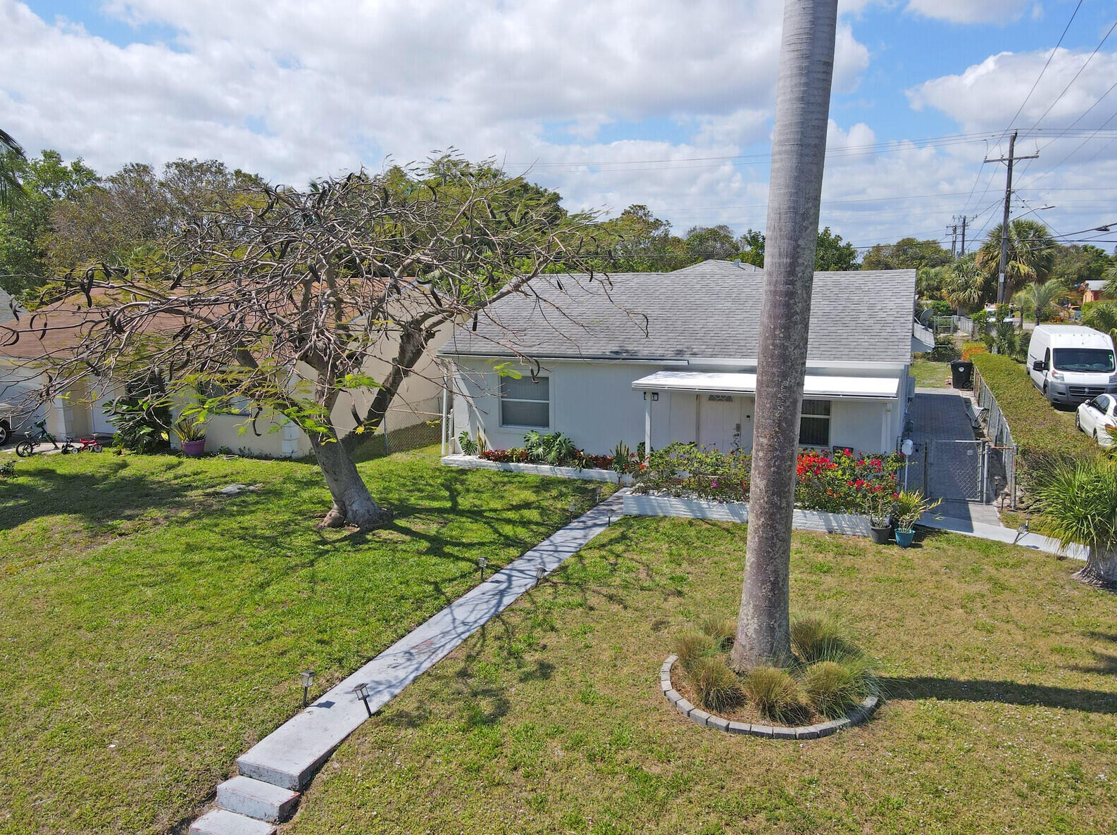 1301 S M St, Lake Worth, FL 33460