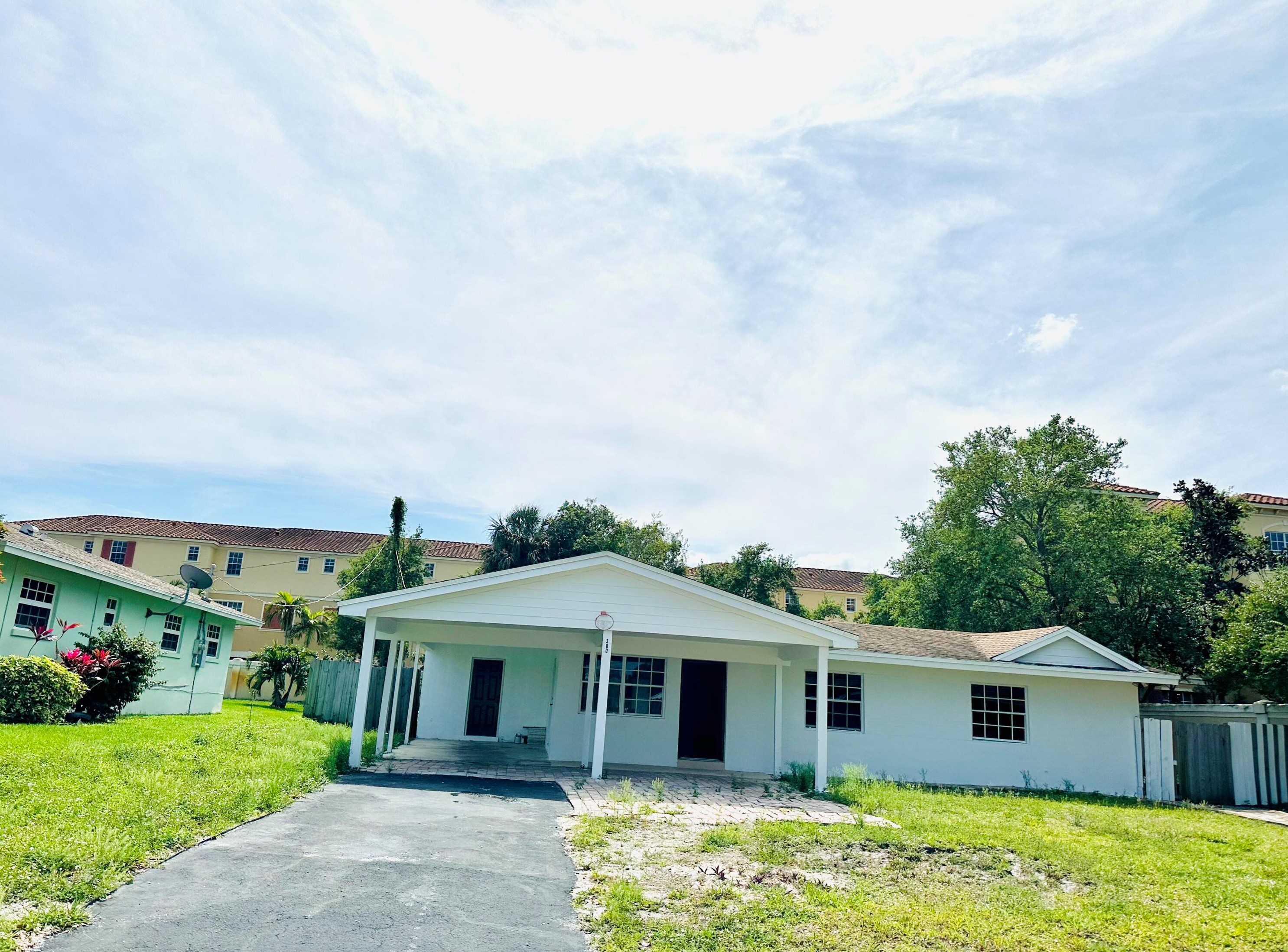 380 Nw 22nd St, Boca Raton, FL 33431