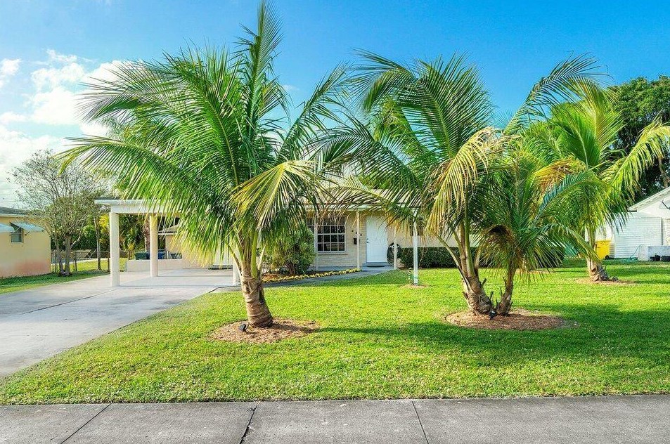 323 Flagler Blvd, West Palm Beach, FL 33403