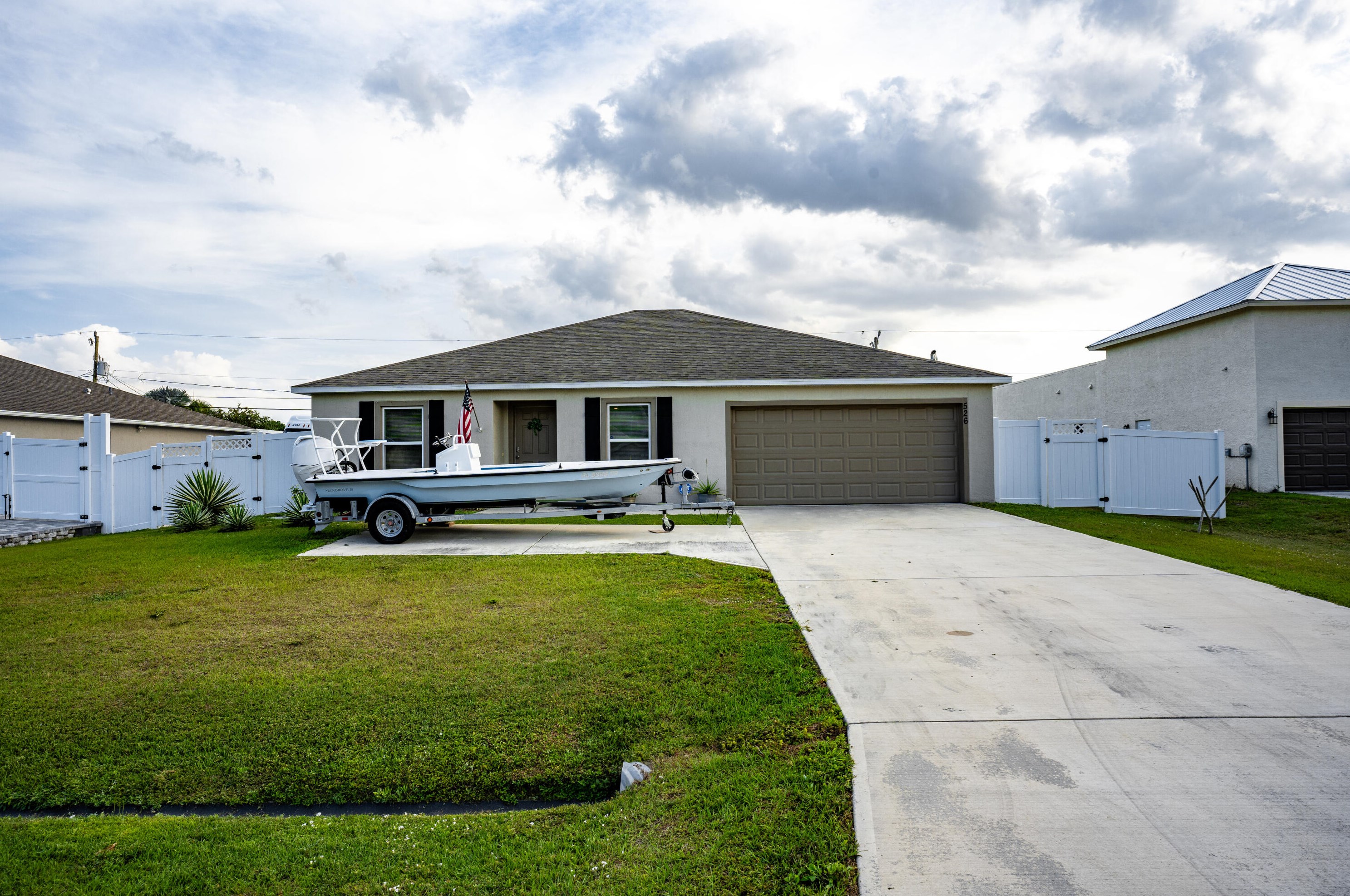 526 Paar Dr, Fort Pierce, FL 34953-4021