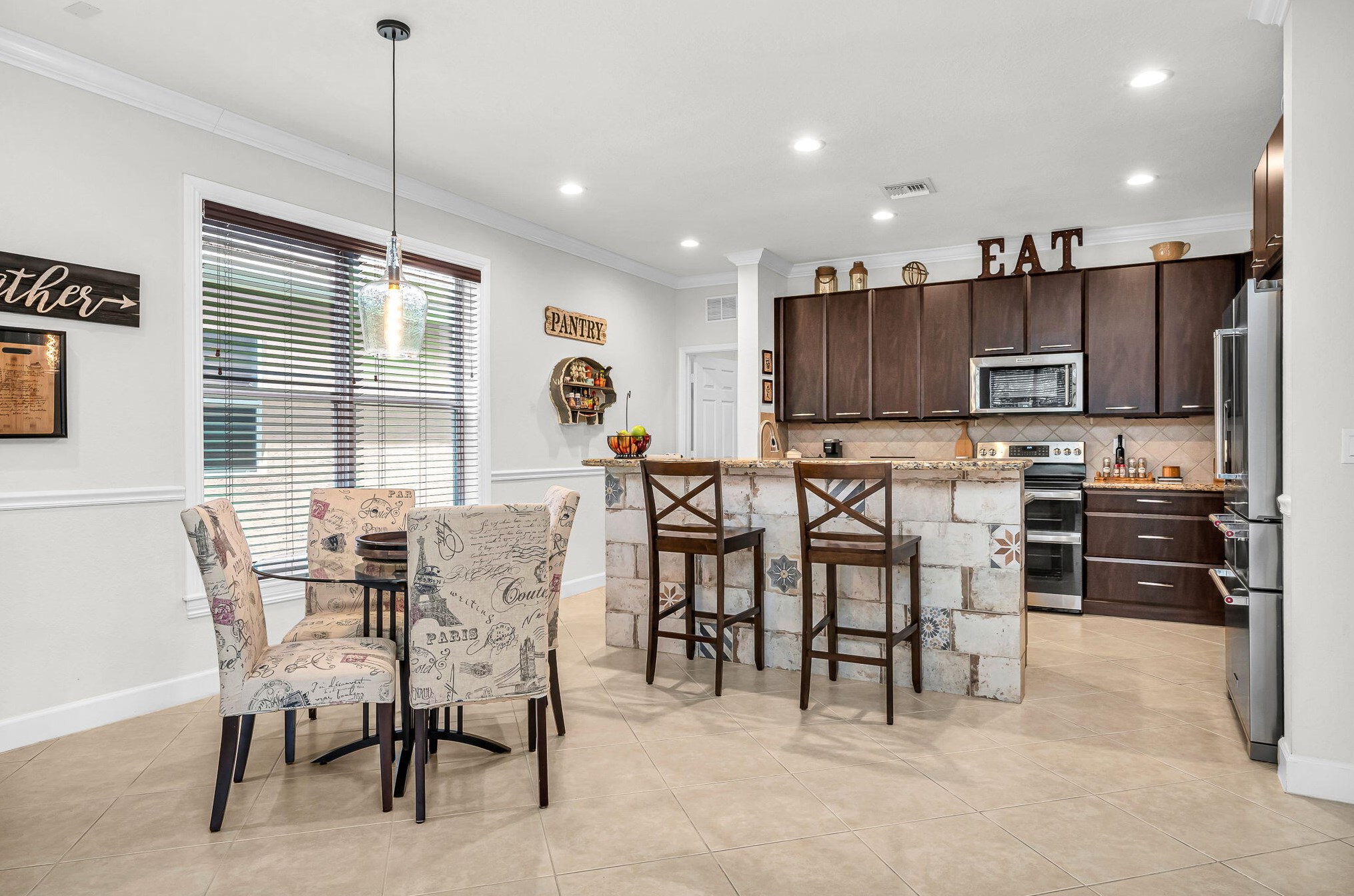 9042 Sedgewood Dr, Lake Worth FL  33467-6990 exterior