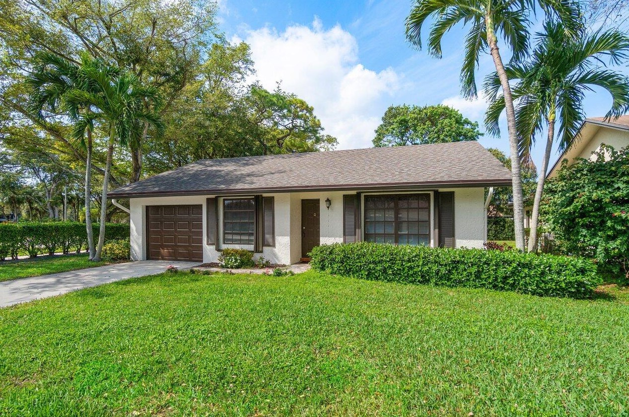 2789 Dracaena Ct, Delray Beach, FL 33445