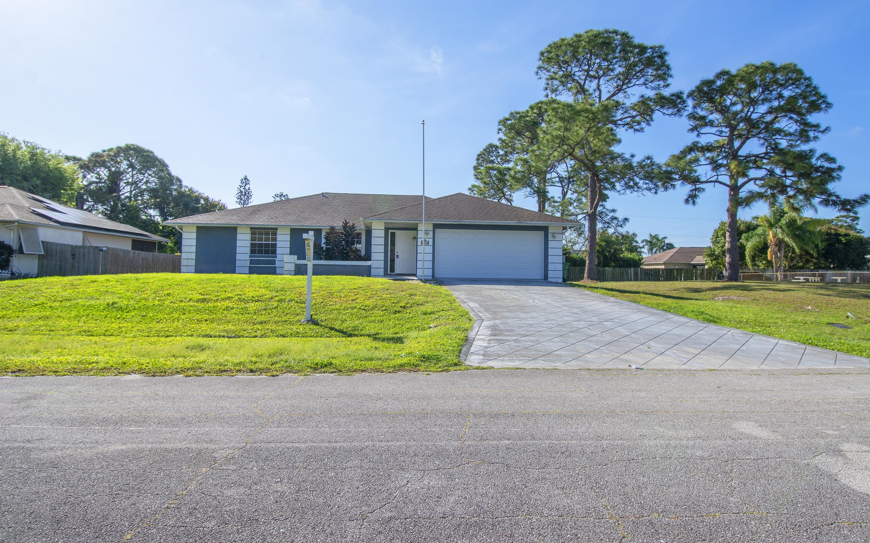 366 Se Strait Ave, Fort Pierce, FL 34983