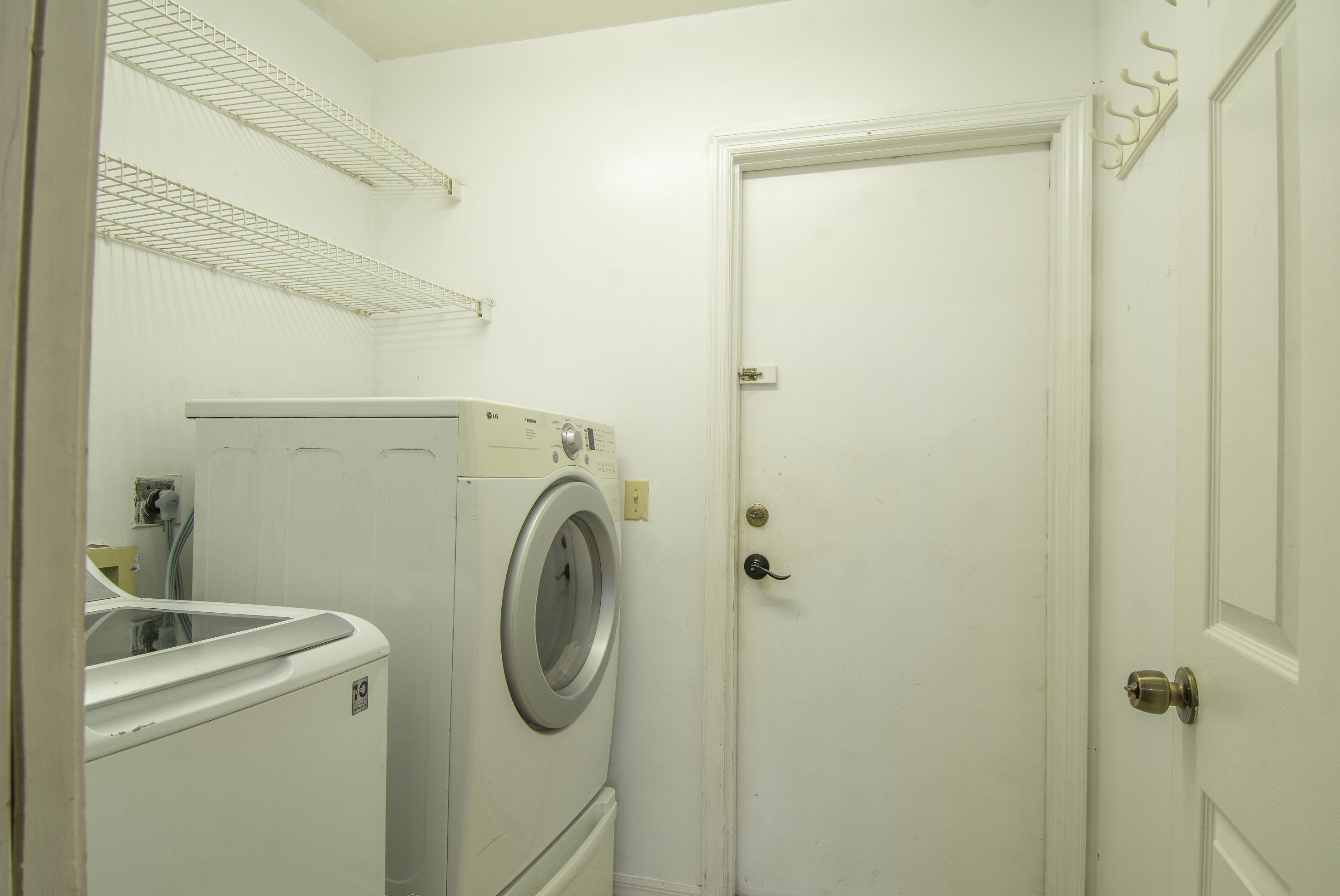 366 Strait Ave, Fort Pierce FL  34983-4547 exterior