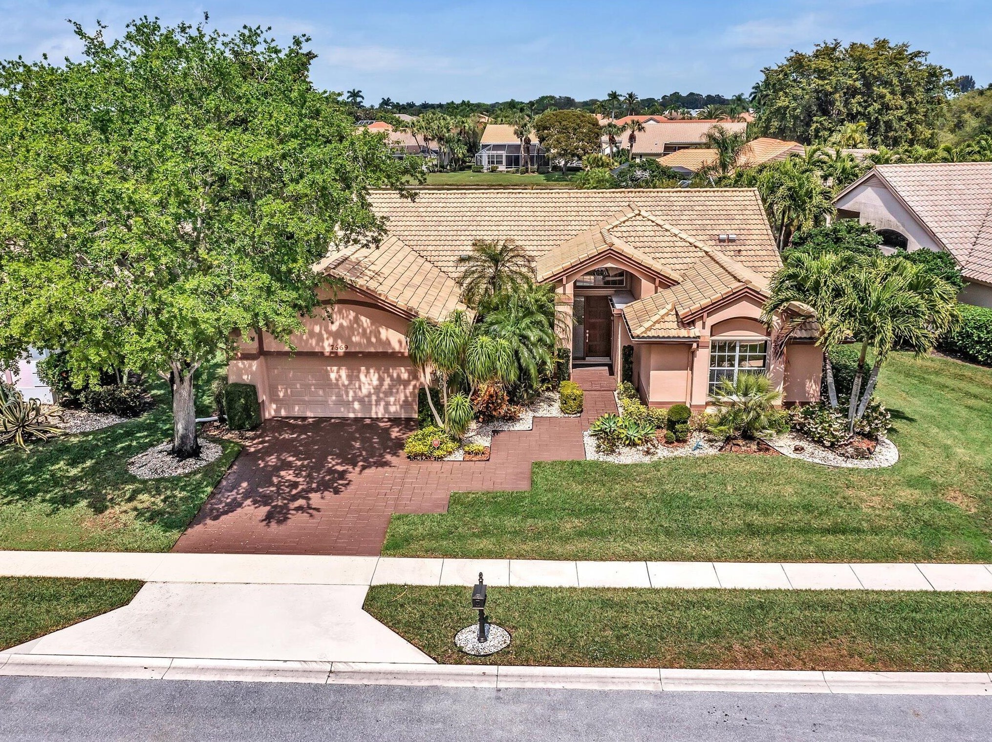 7669 Dorchester Rd, Boynton Beach, FL 33472-5004
