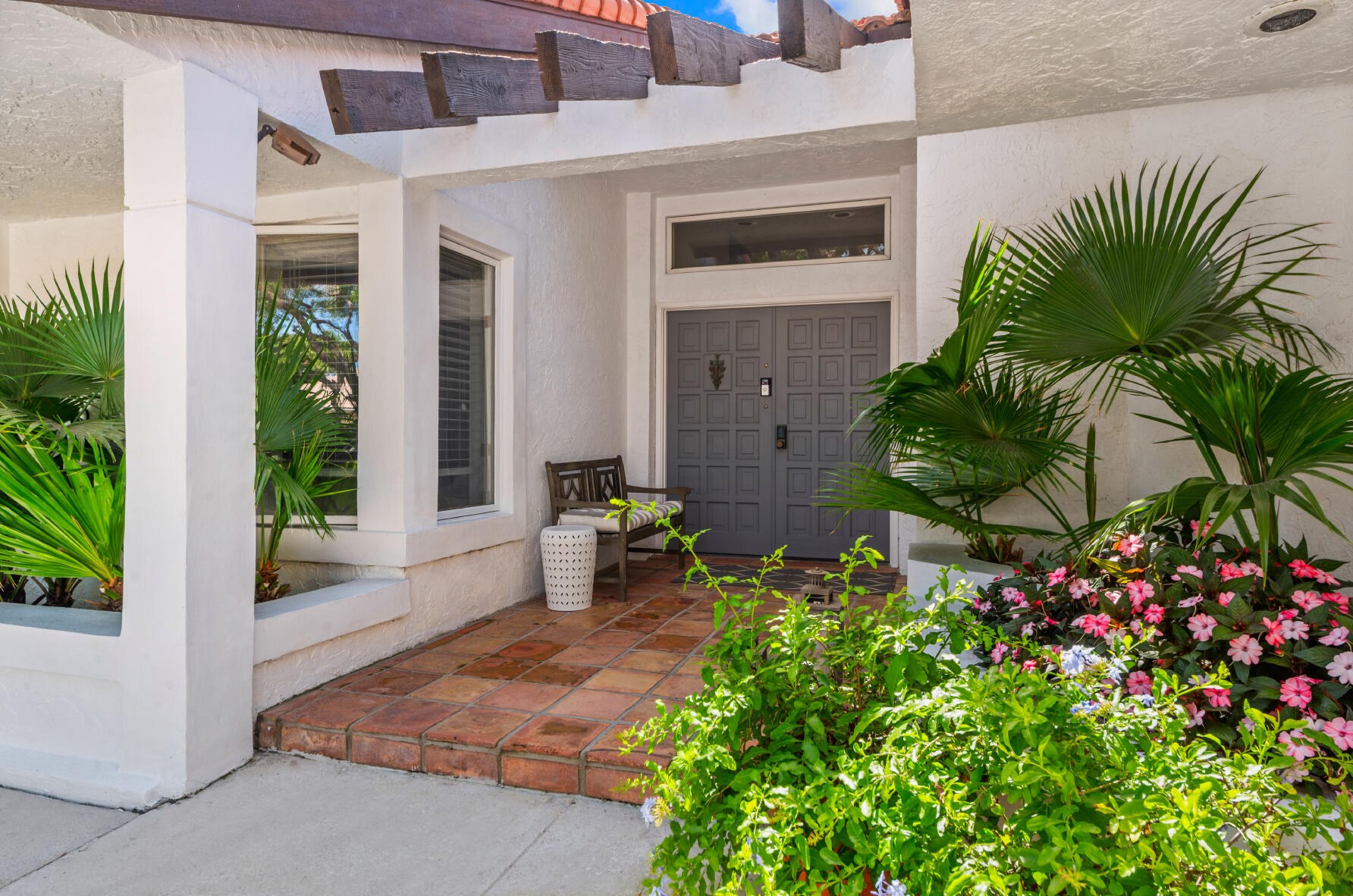 3115 Embassy Dr, West Palm Beach, FL 33401-1043
