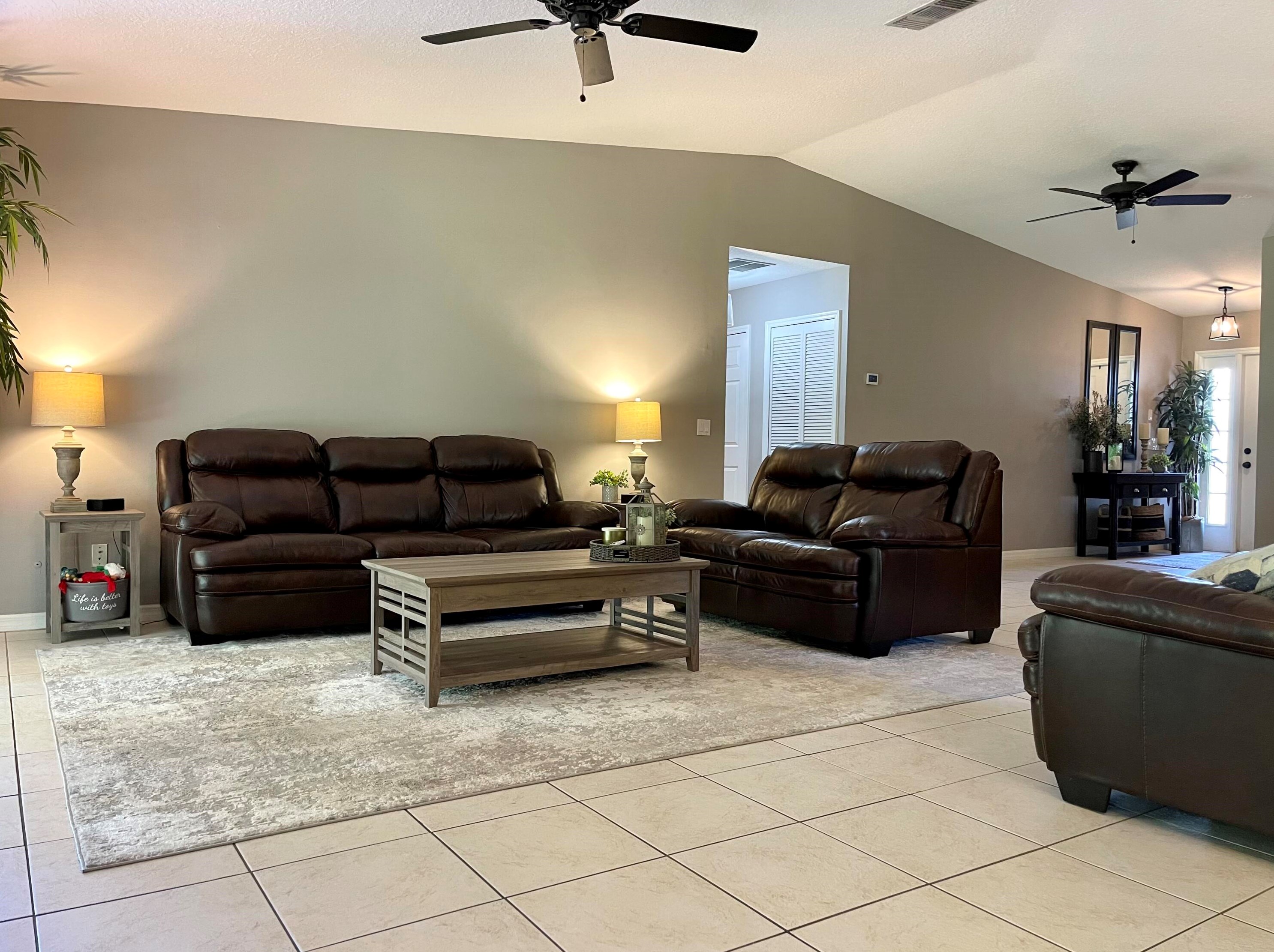 6404 Las Palmas Way, Fort Pierce FL  34952-9033 exterior