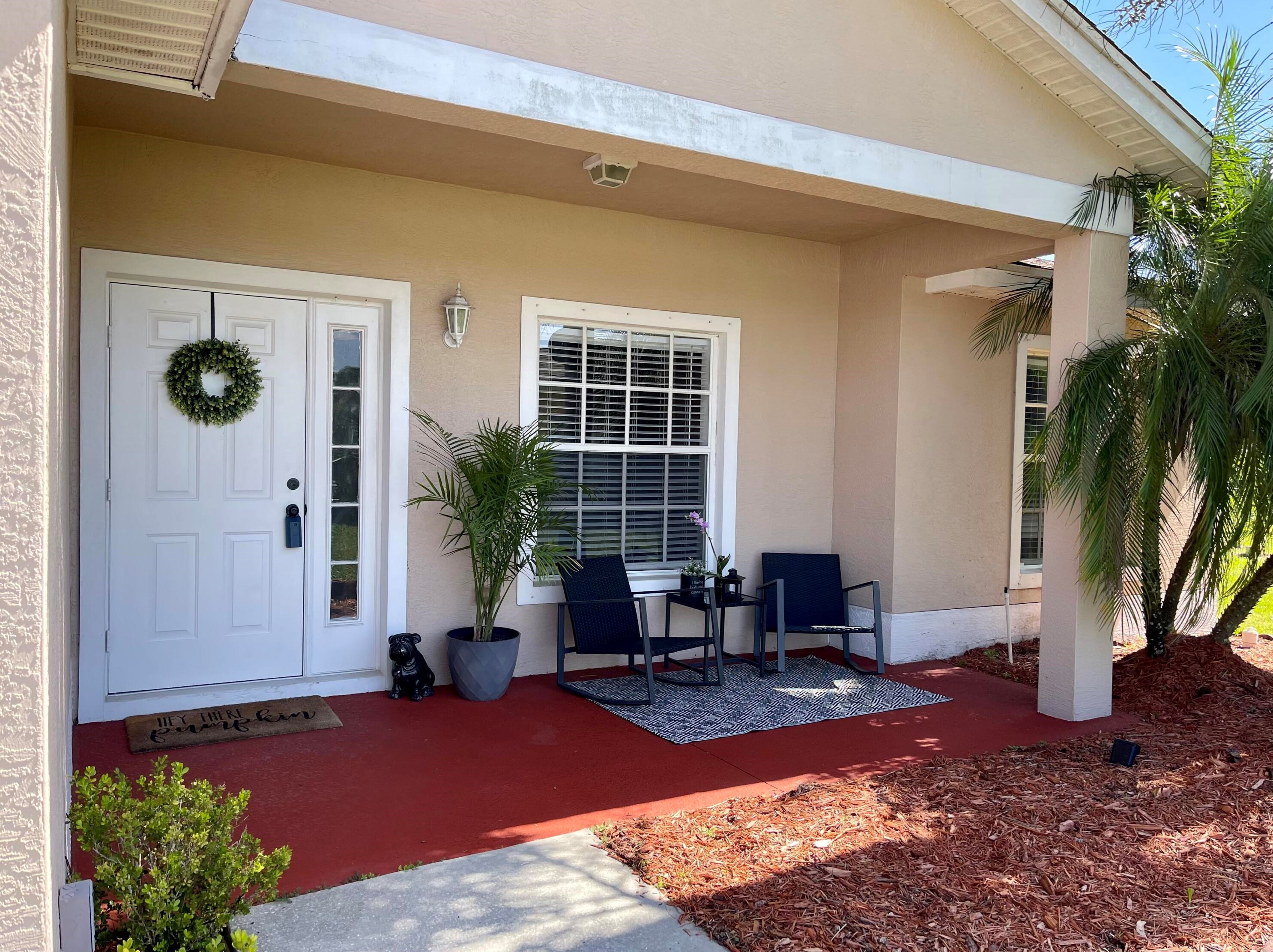 6404 Las Palmas Way, Fort Pierce FL  34952-9033 exterior