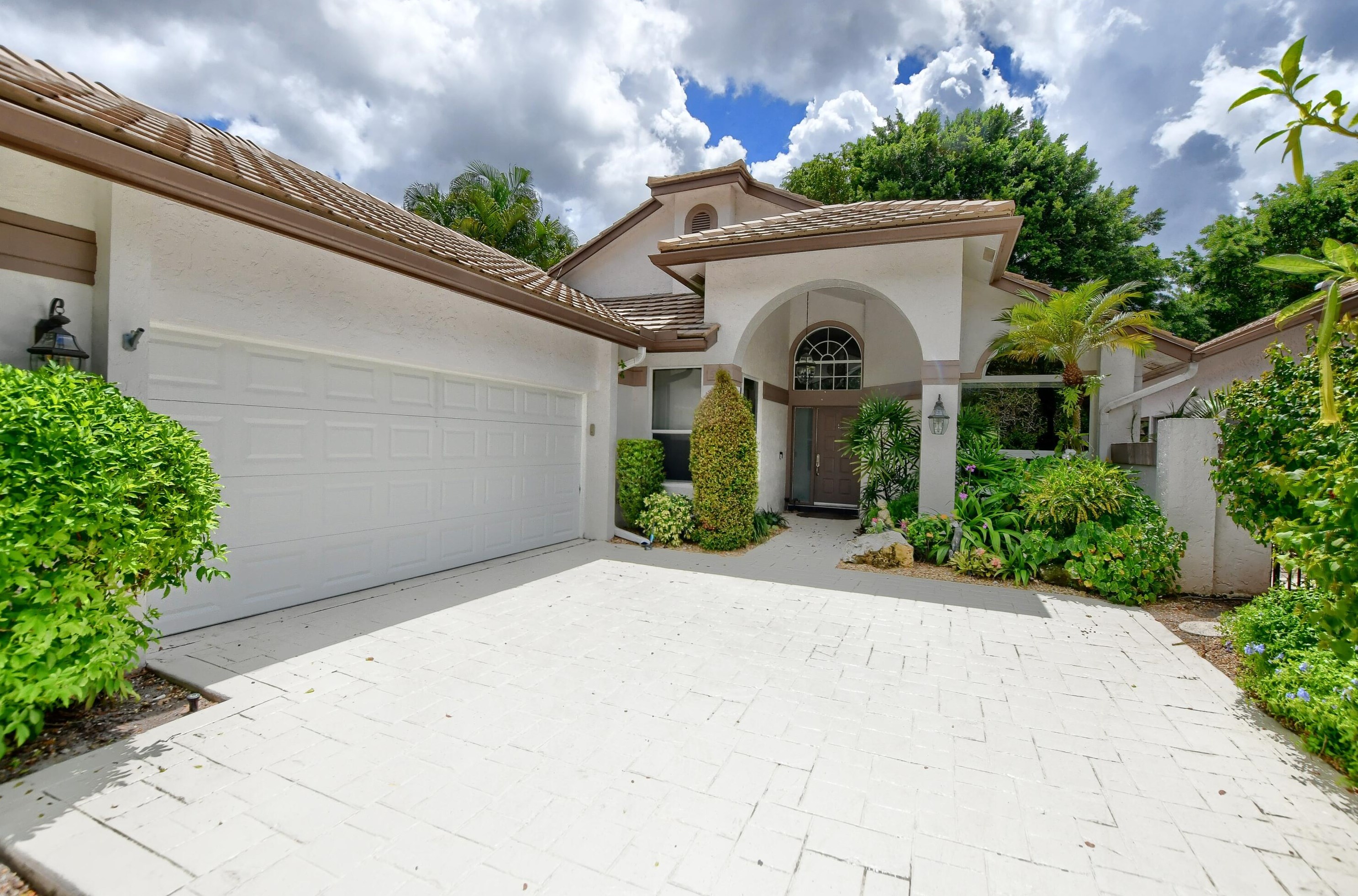 5360 20th Ave, Boca Raton, FL 33496-3475