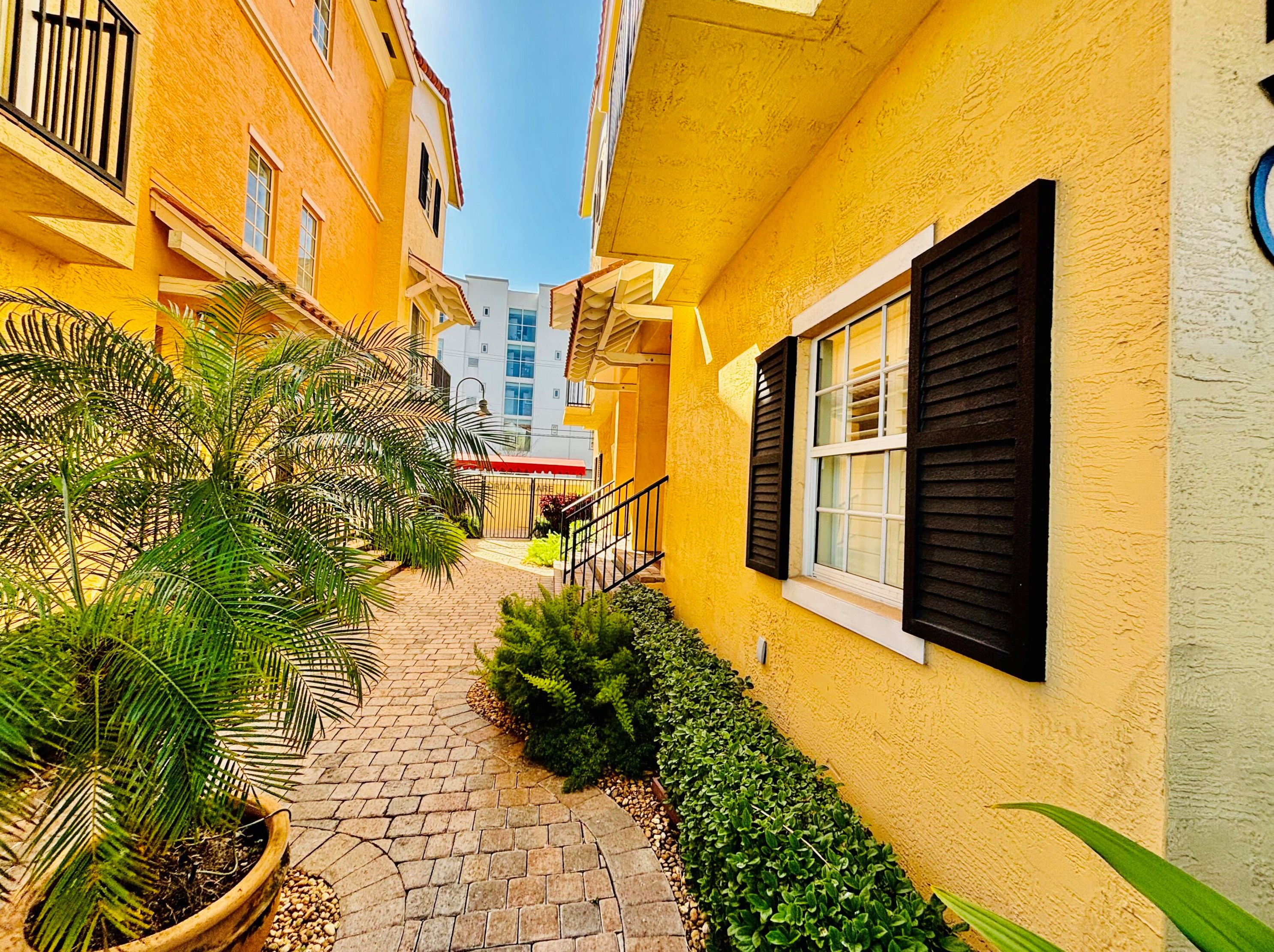 150 Ne 6th Ave #c, Delray Beach, FL