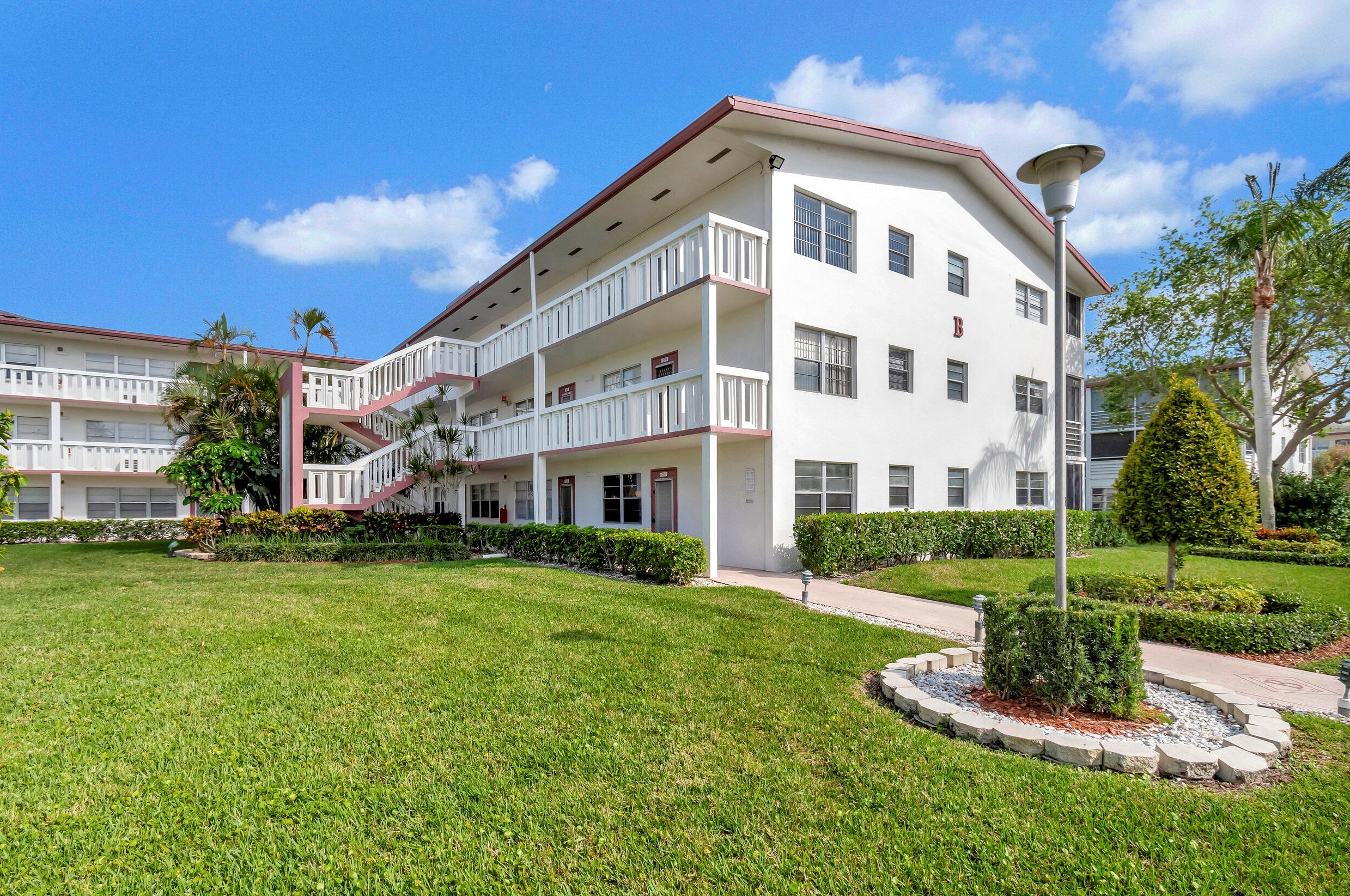56 Fanshaw B, Boca Raton, FL 33434
