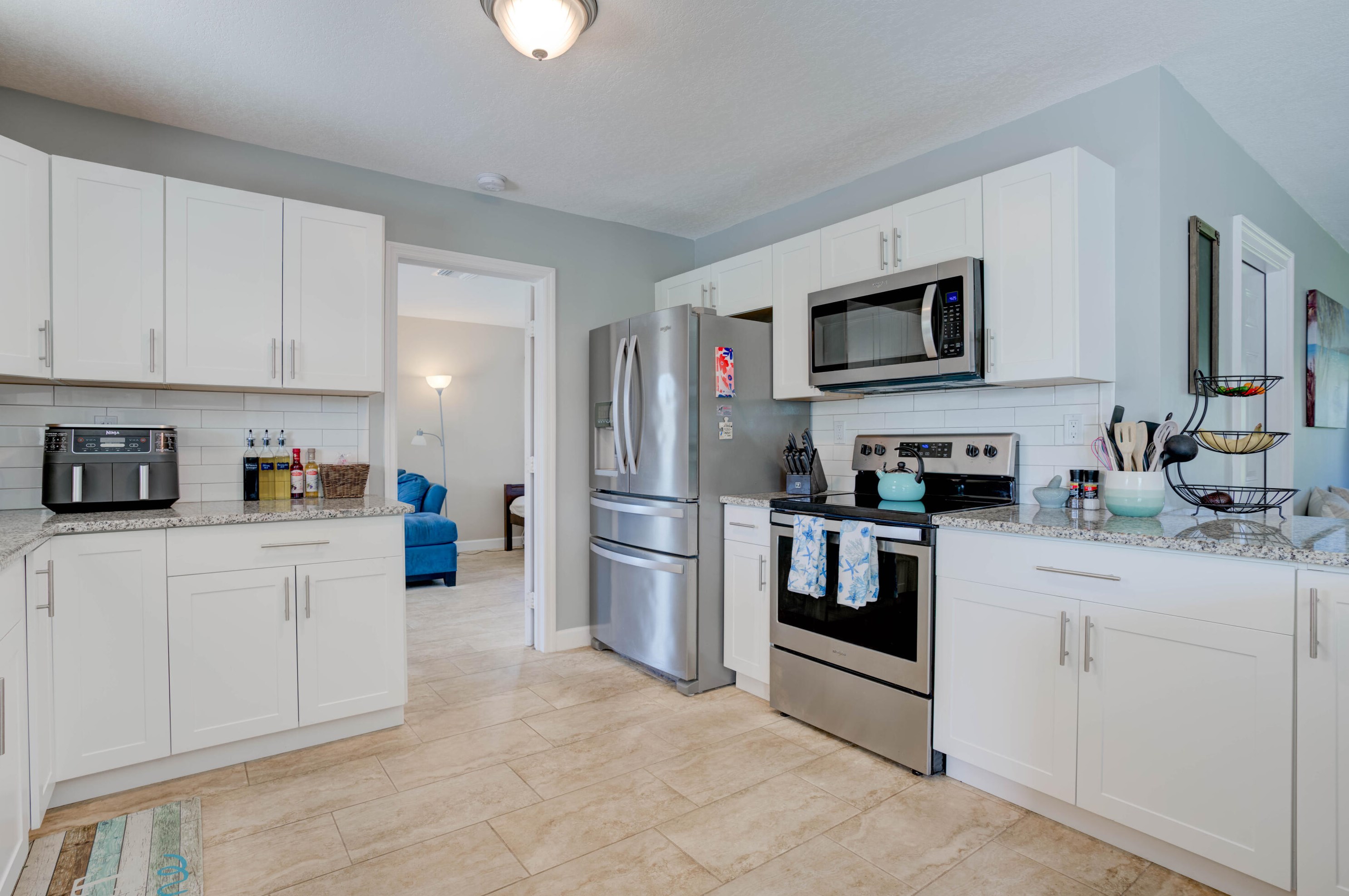 49 Chapel Ct, Jupiter FL 33469-2168 exterior