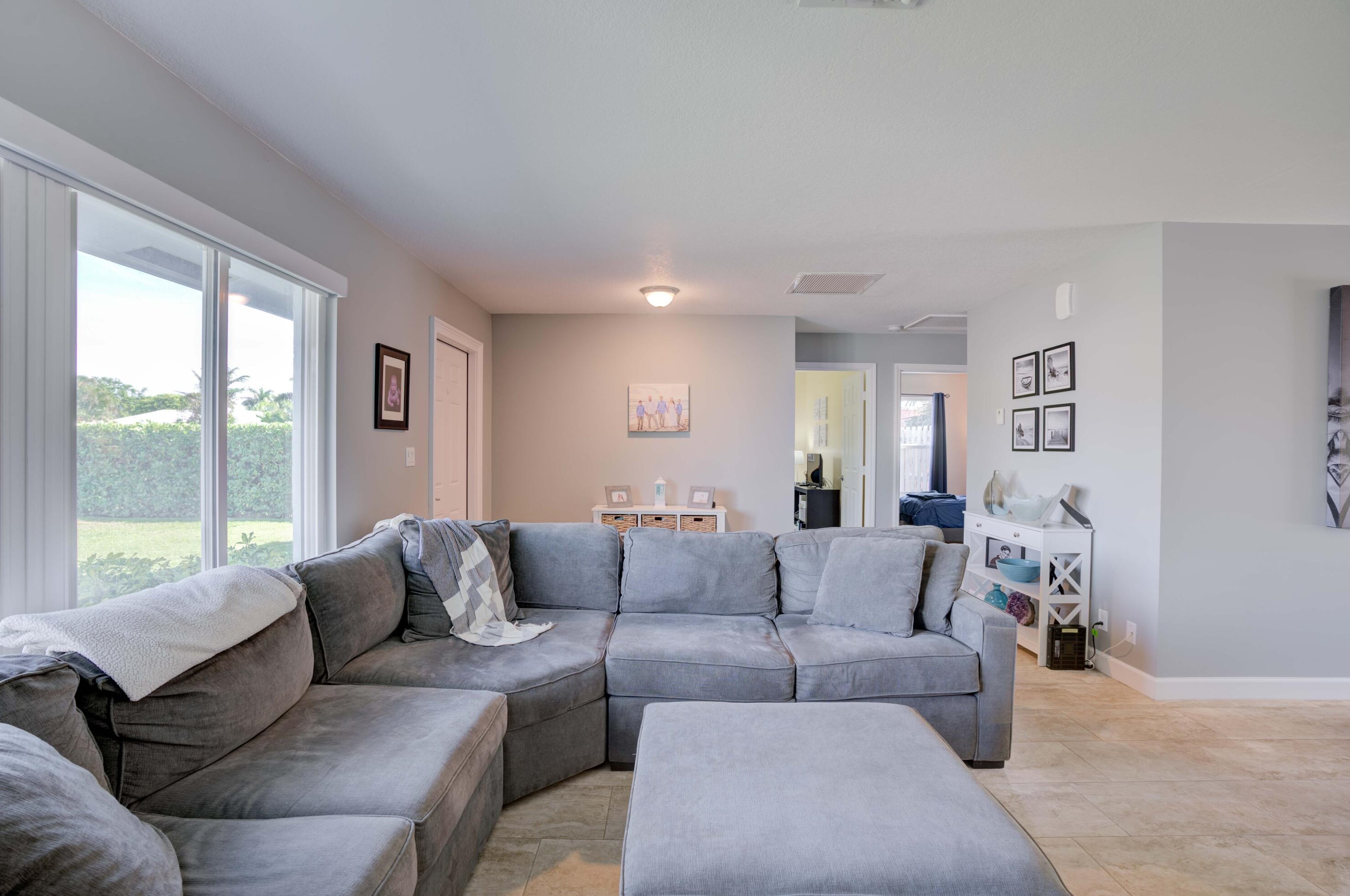 49 Chapel Ct, Jupiter FL 33469-2168 exterior