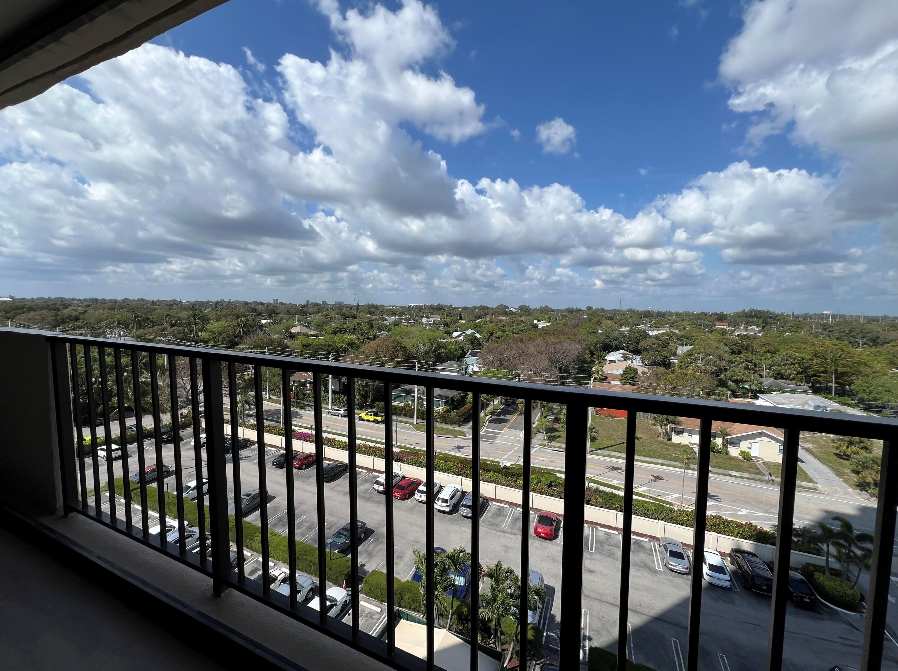 5600 N Flagler Dr #802, West Palm Beach, FL 33407