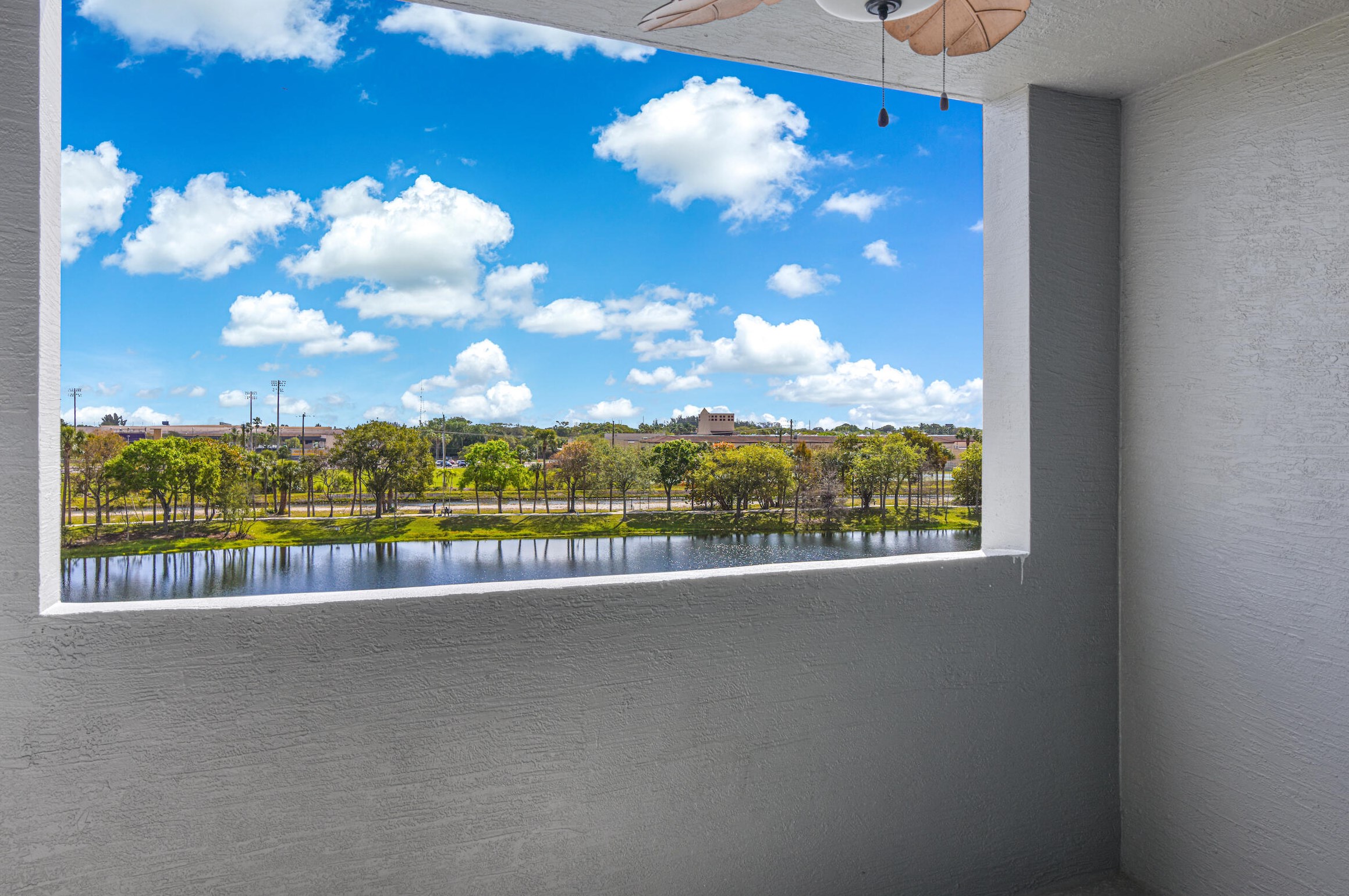 1660 Renaissance Commons Blvd Apt 2407, Boynton Beach, FL 33426