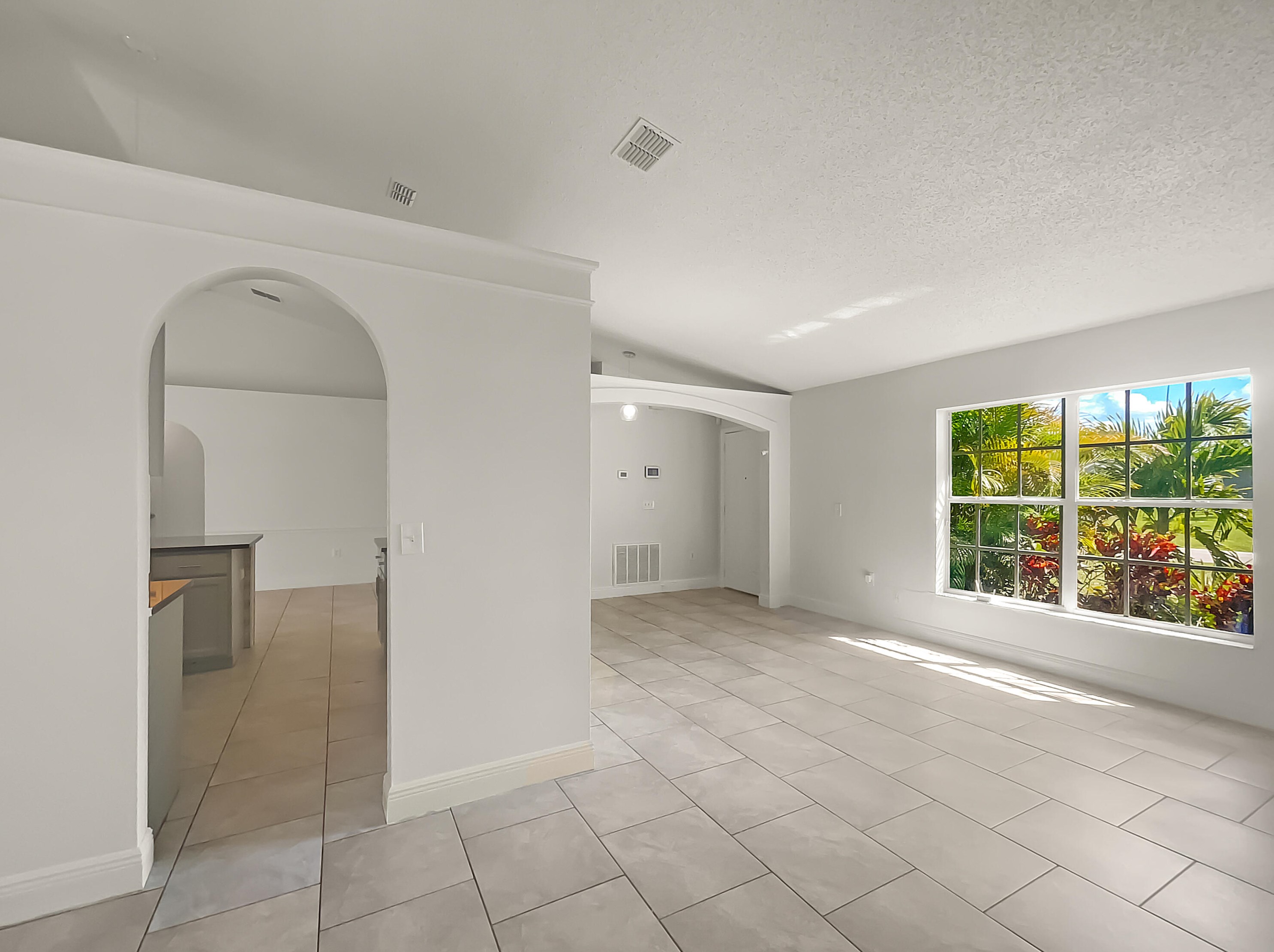 213 Ray Ave, Fort Pierce FL 34983-3067 exterior