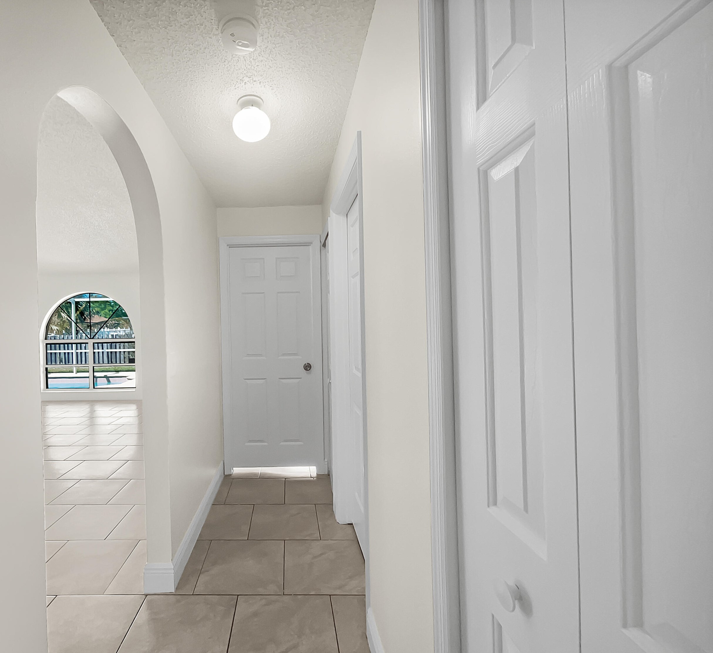 213 Ray Ave, Fort Pierce FL 34983-3067 exterior