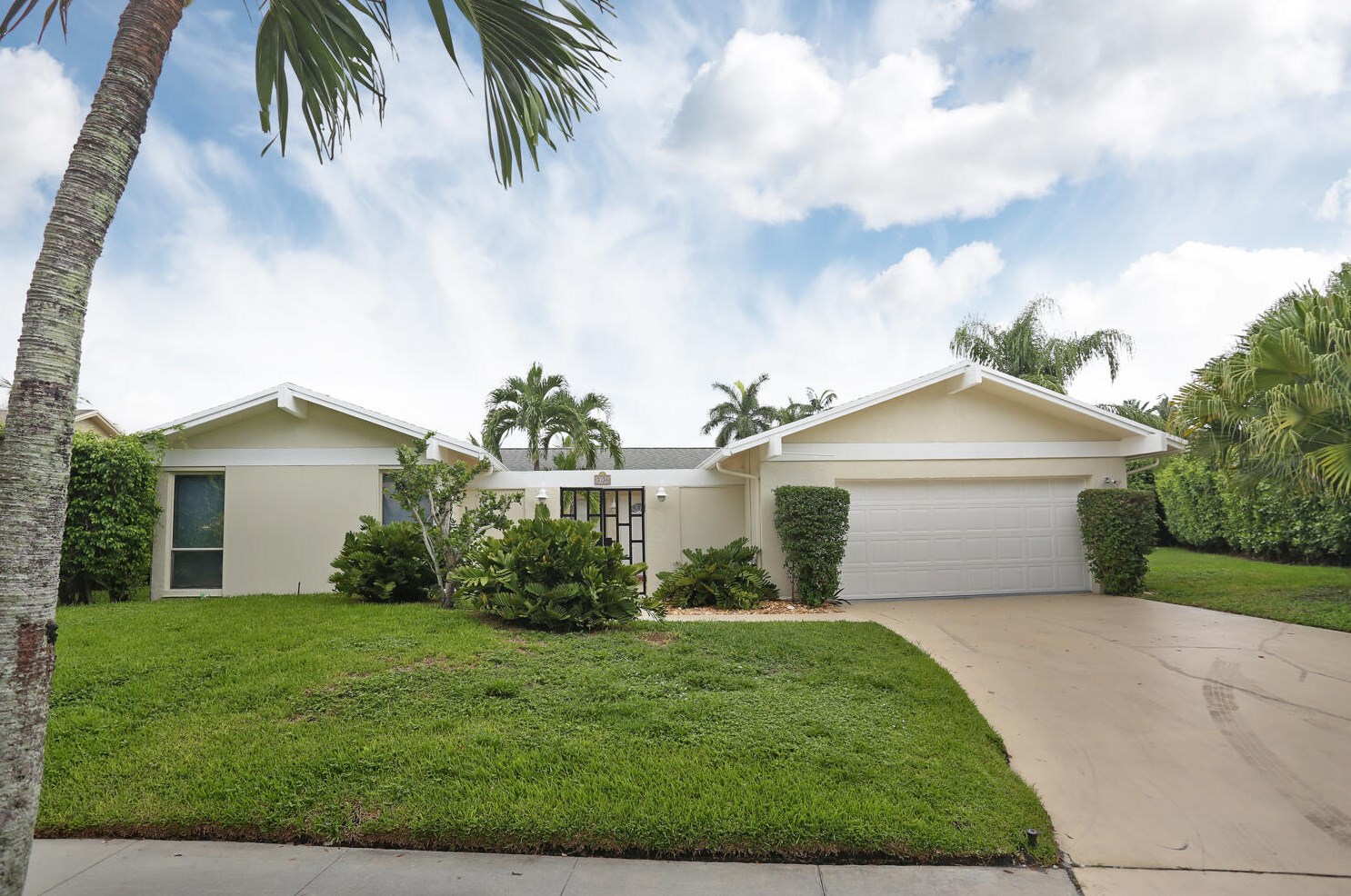 3234 29th Ave, Boca Raton, FL 33434-3452
