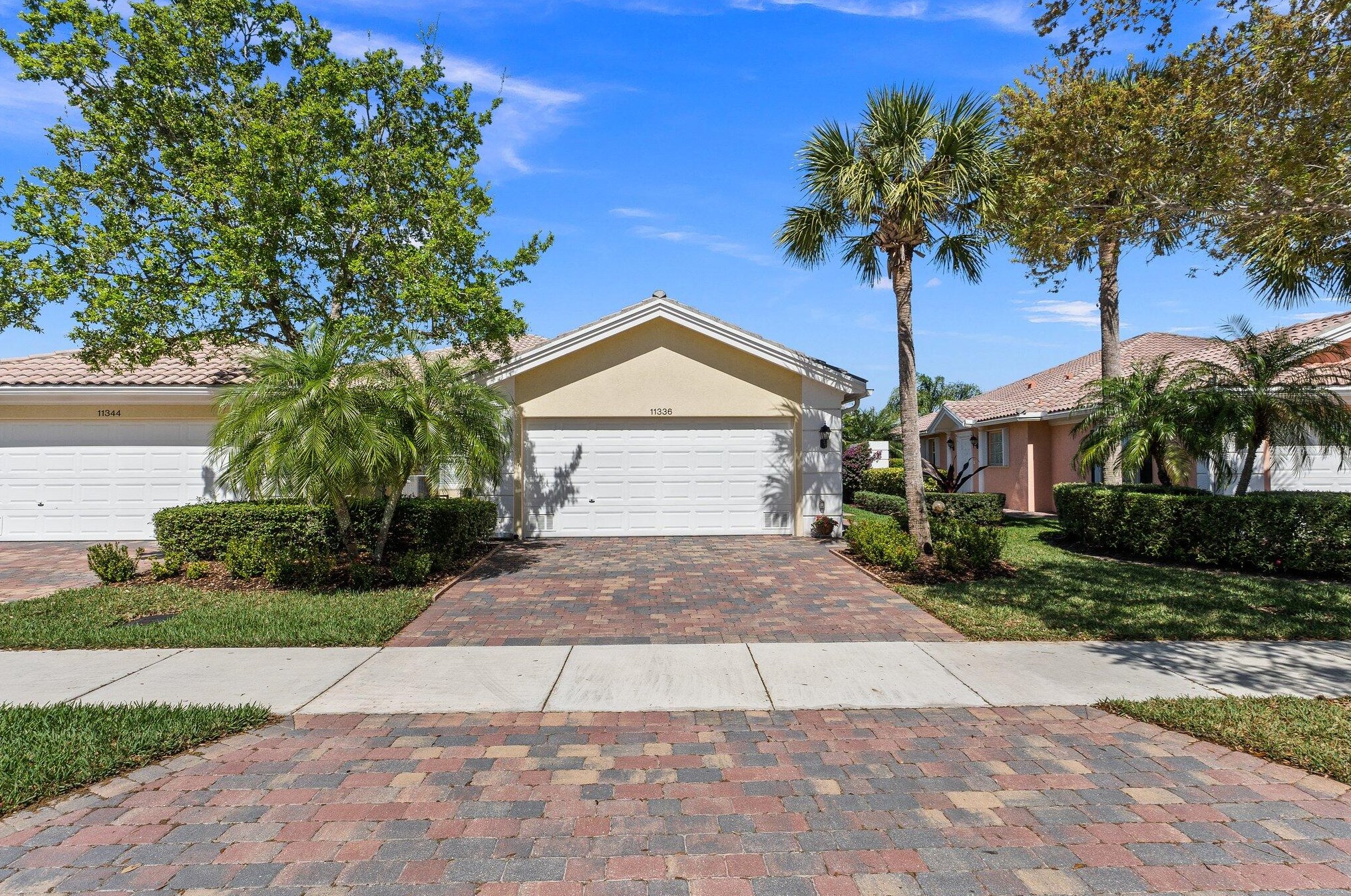 11336 Pembroke Dr, Fort Pierce, FL 34987-1955