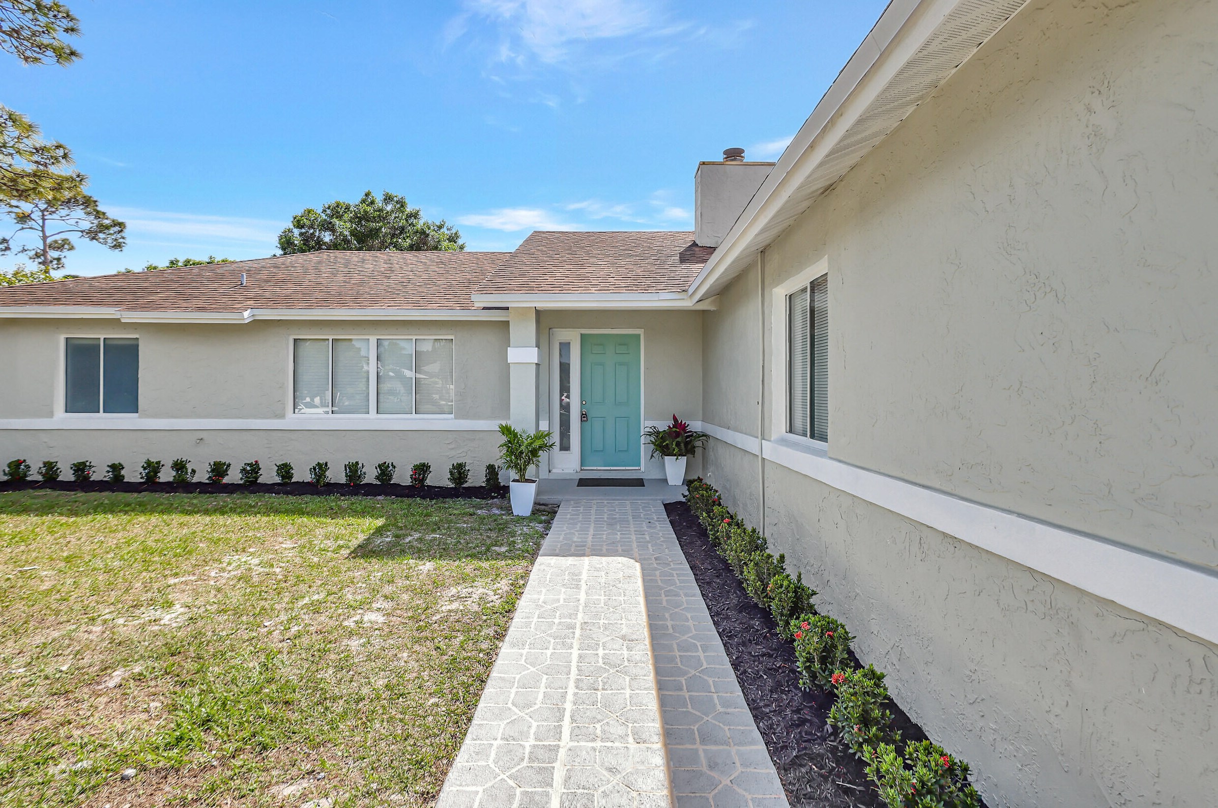 782 Se Sweetbay Ave, Fort Pierce, FL 34983