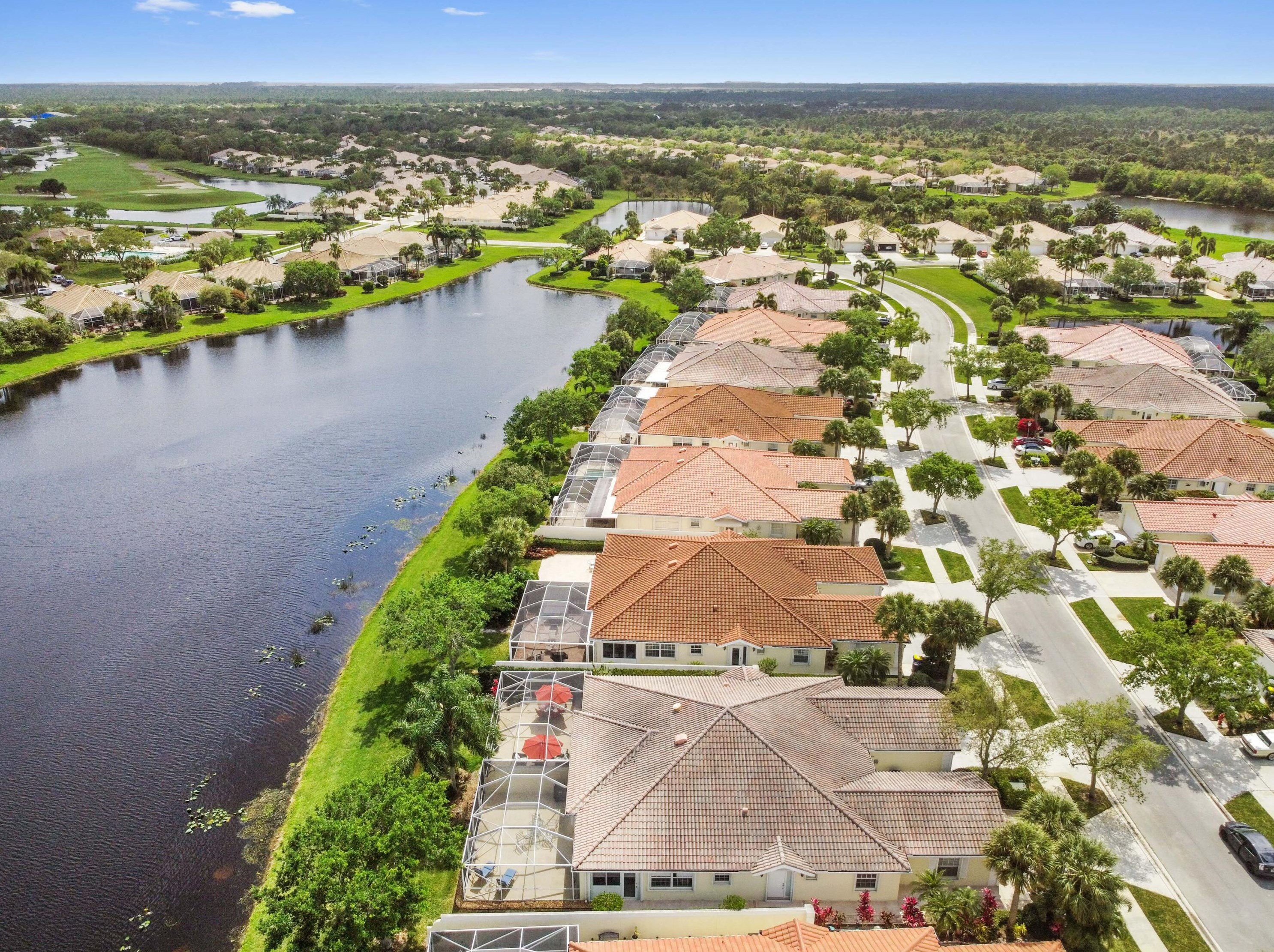 8065 Peppercorn Ct, Hobe Sound FL  33455-8264 exterior