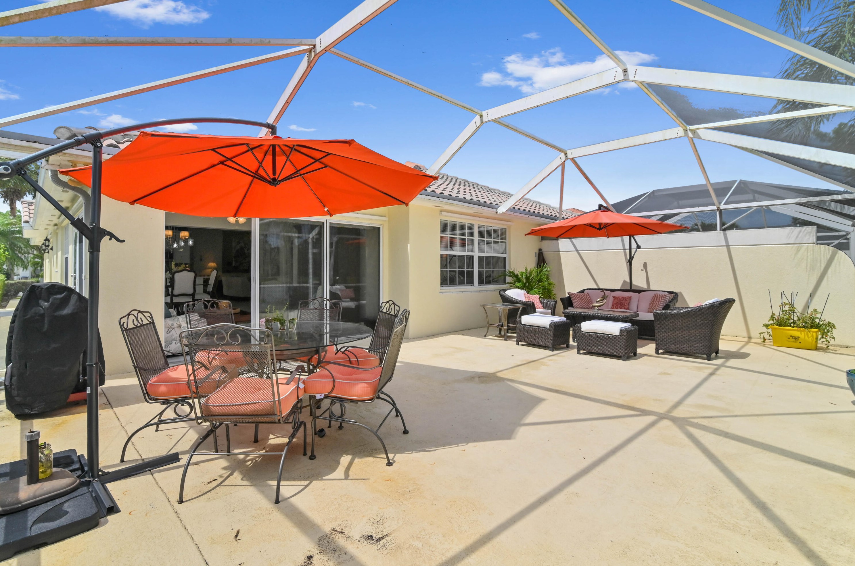 8065 Peppercorn Ct, Hobe Sound FL  33455-8264 exterior